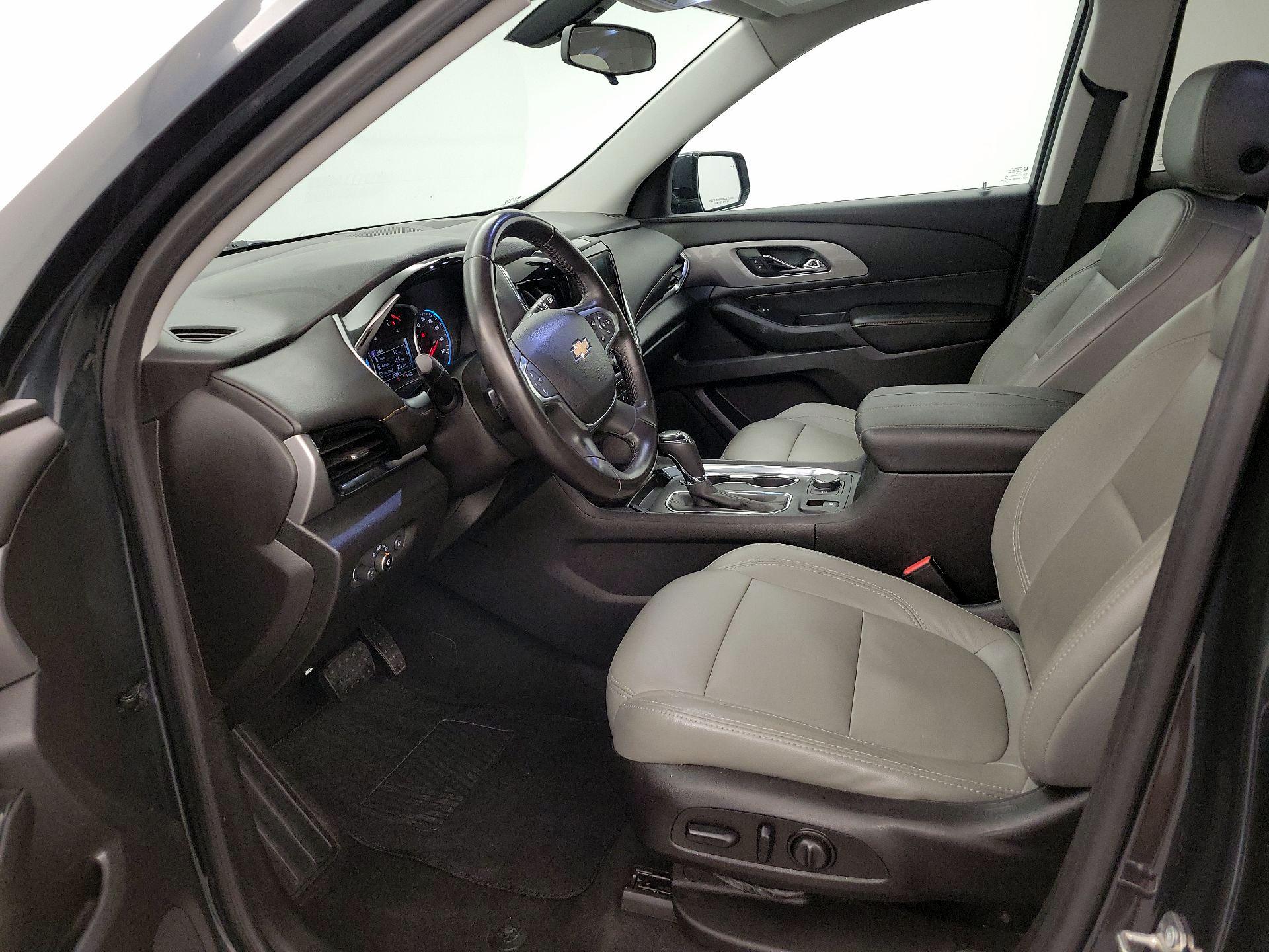 Thumbnail: 2018 Chevrolet Traverse - 11