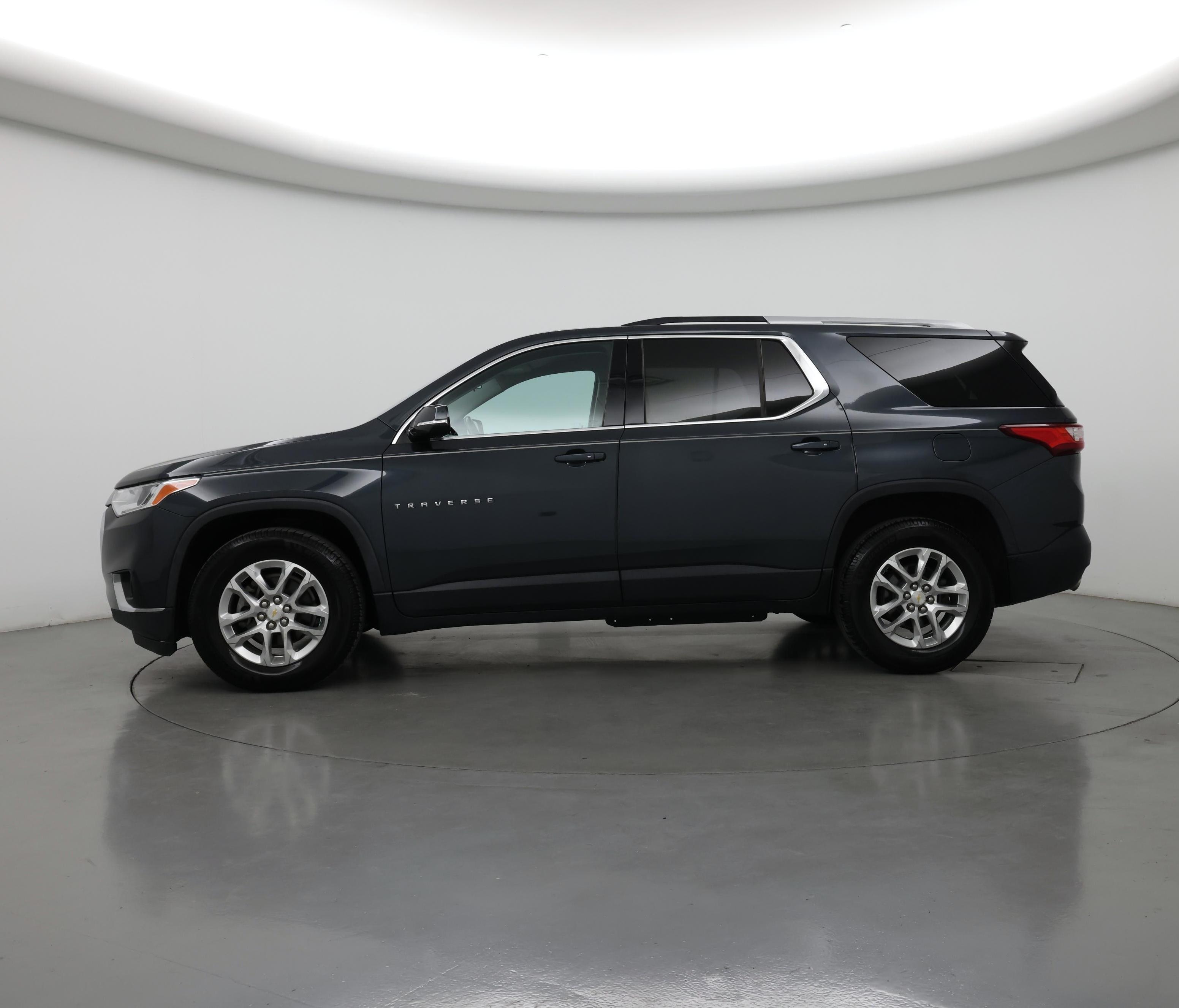 Thumbnail: 2018 Chevrolet Traverse - 3