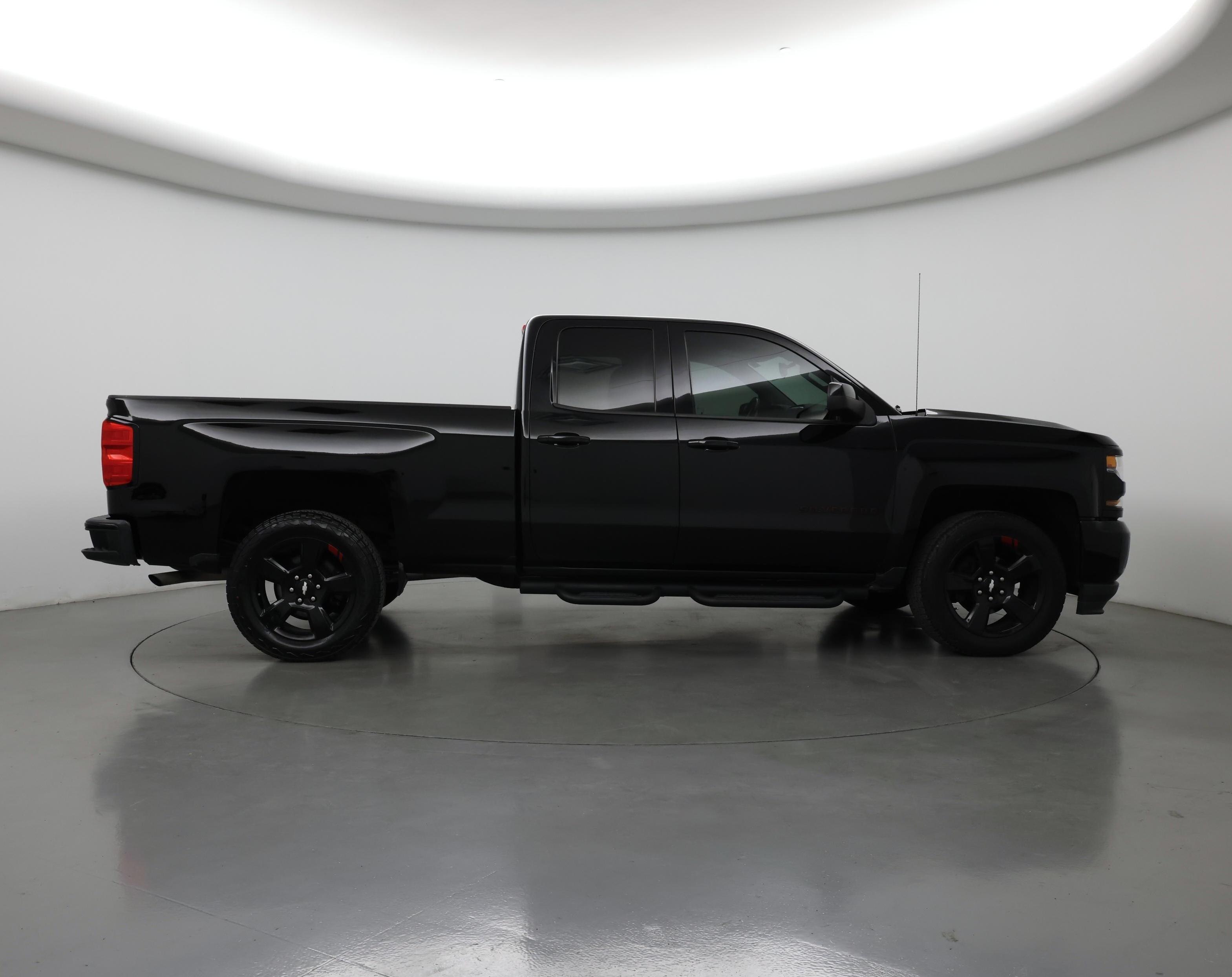 Thumbnail: 2019 Chevrolet Silverado 1500 - 7