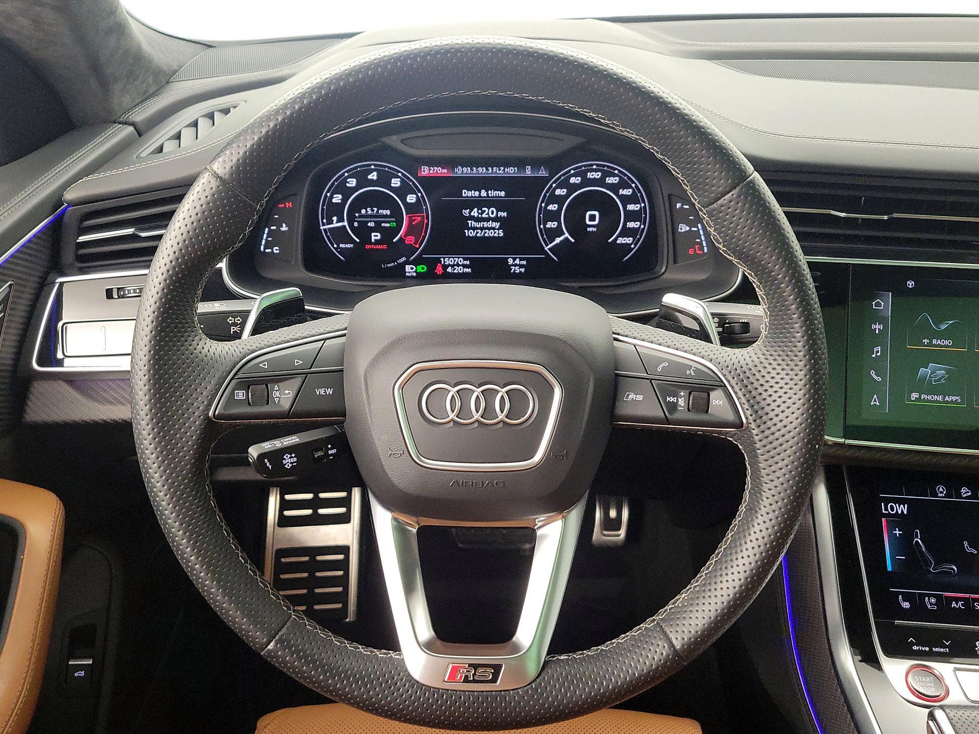 Thumbnail: 2022 Audi RS Q8 - 10