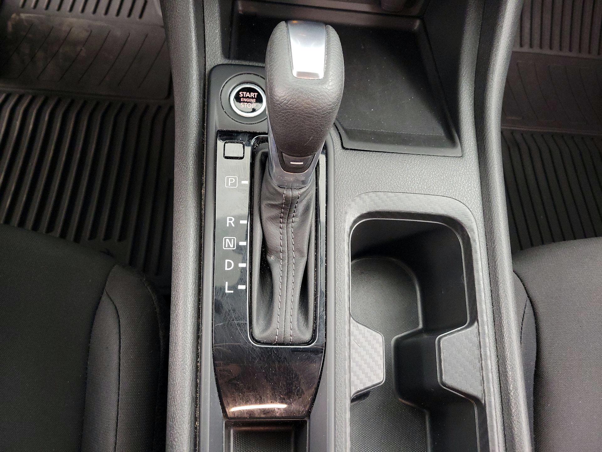 Thumbnail: 2025 Nissan Sentra - 17