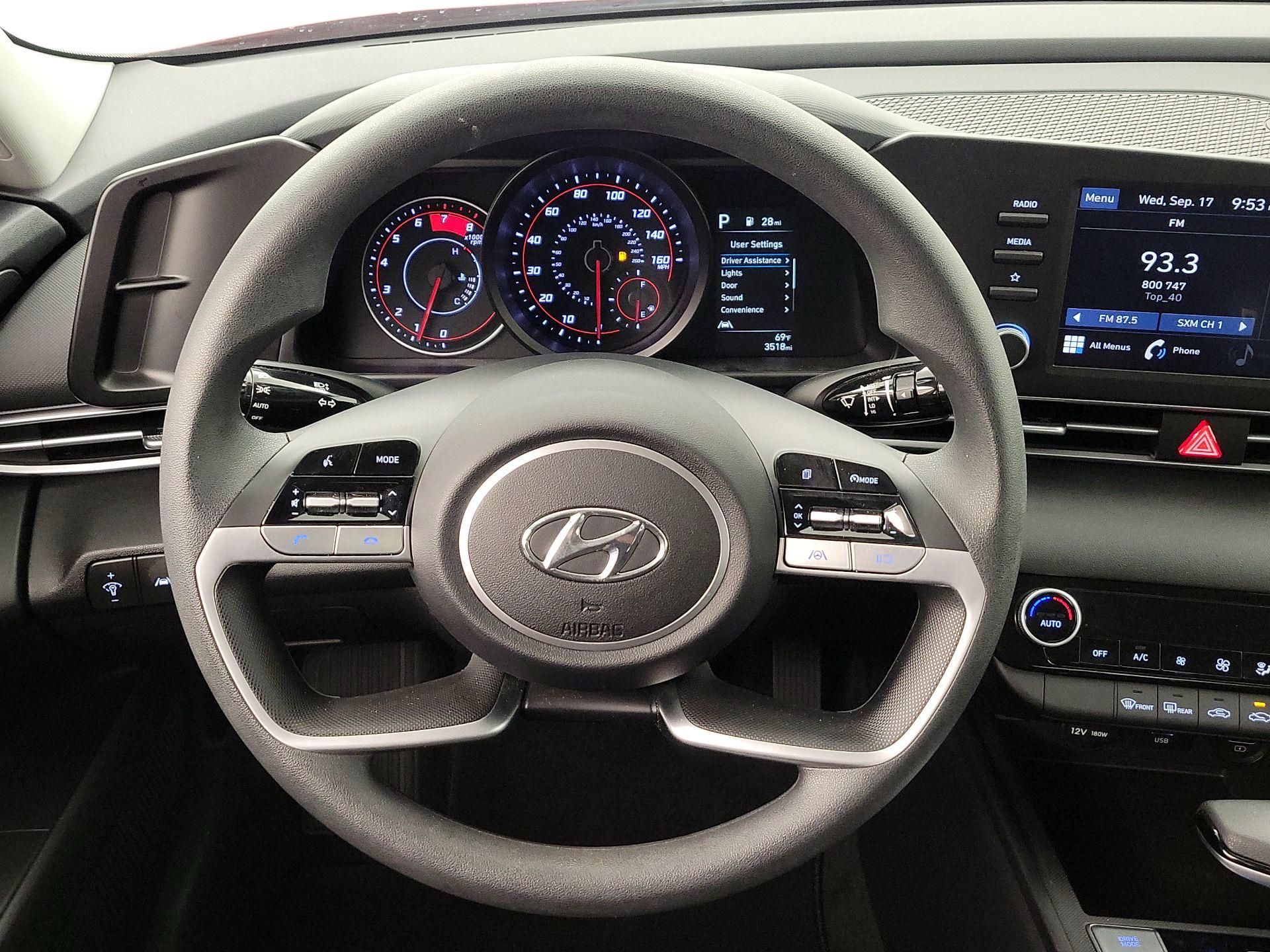 Thumbnail: 2023 Hyundai Elantra - 10