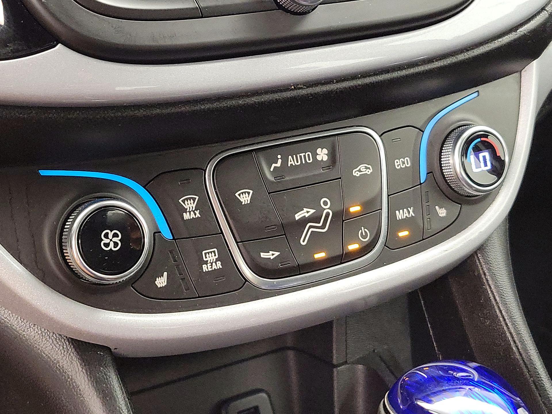 Thumbnail: 2017 Chevrolet Volt - 16