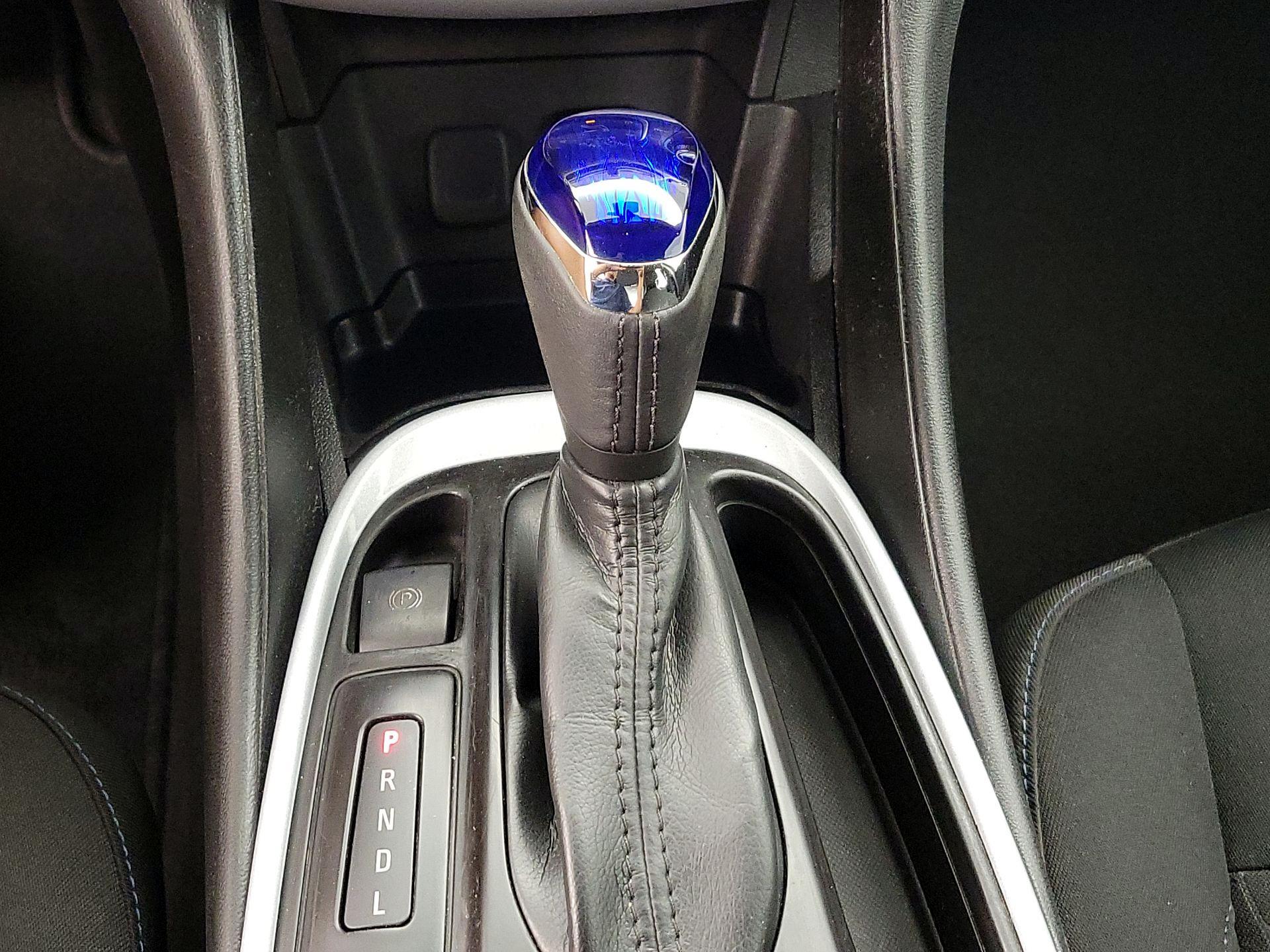 Thumbnail: 2017 Chevrolet Volt - 17
