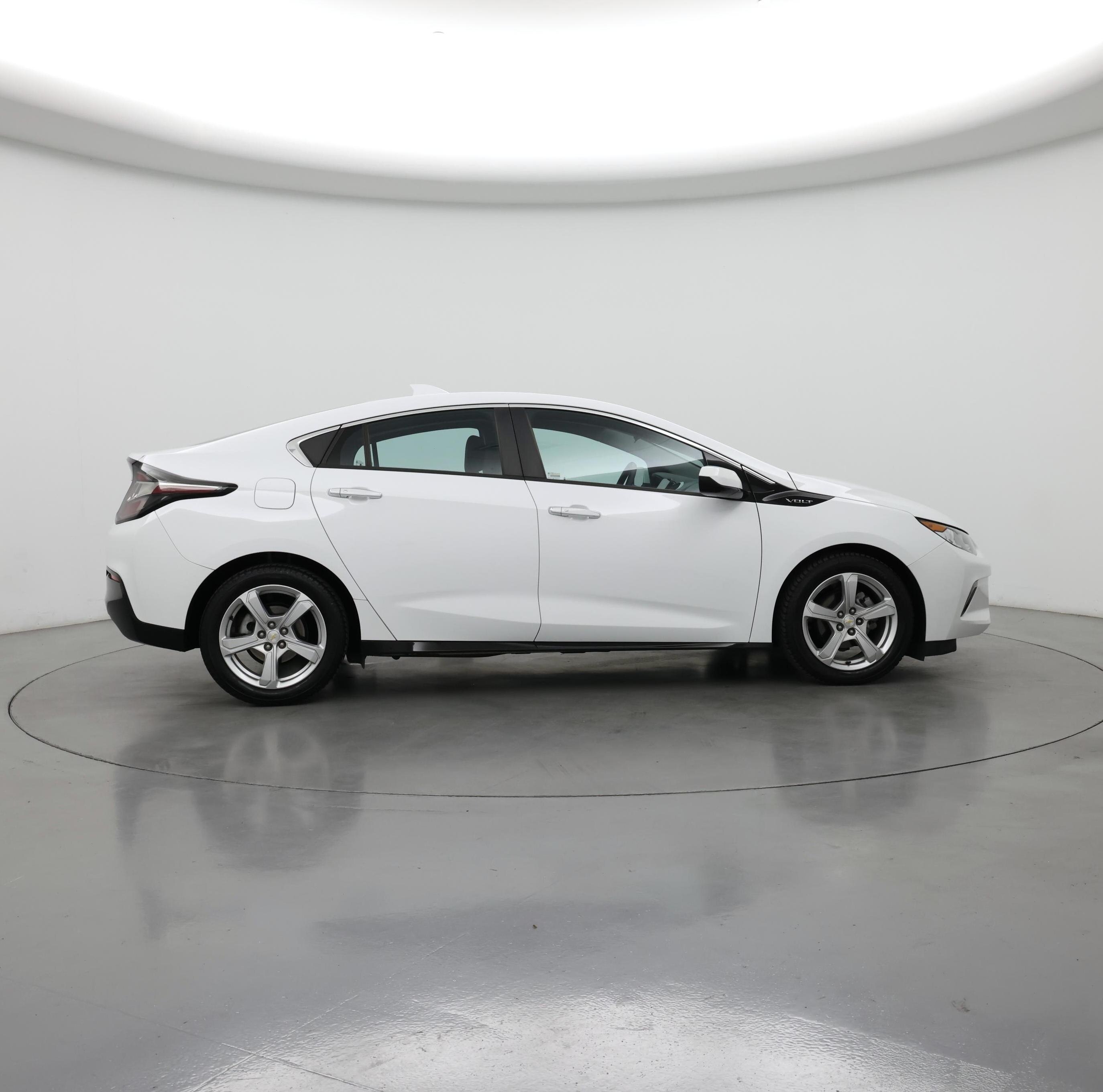 Thumbnail: 2017 Chevrolet Volt - 7