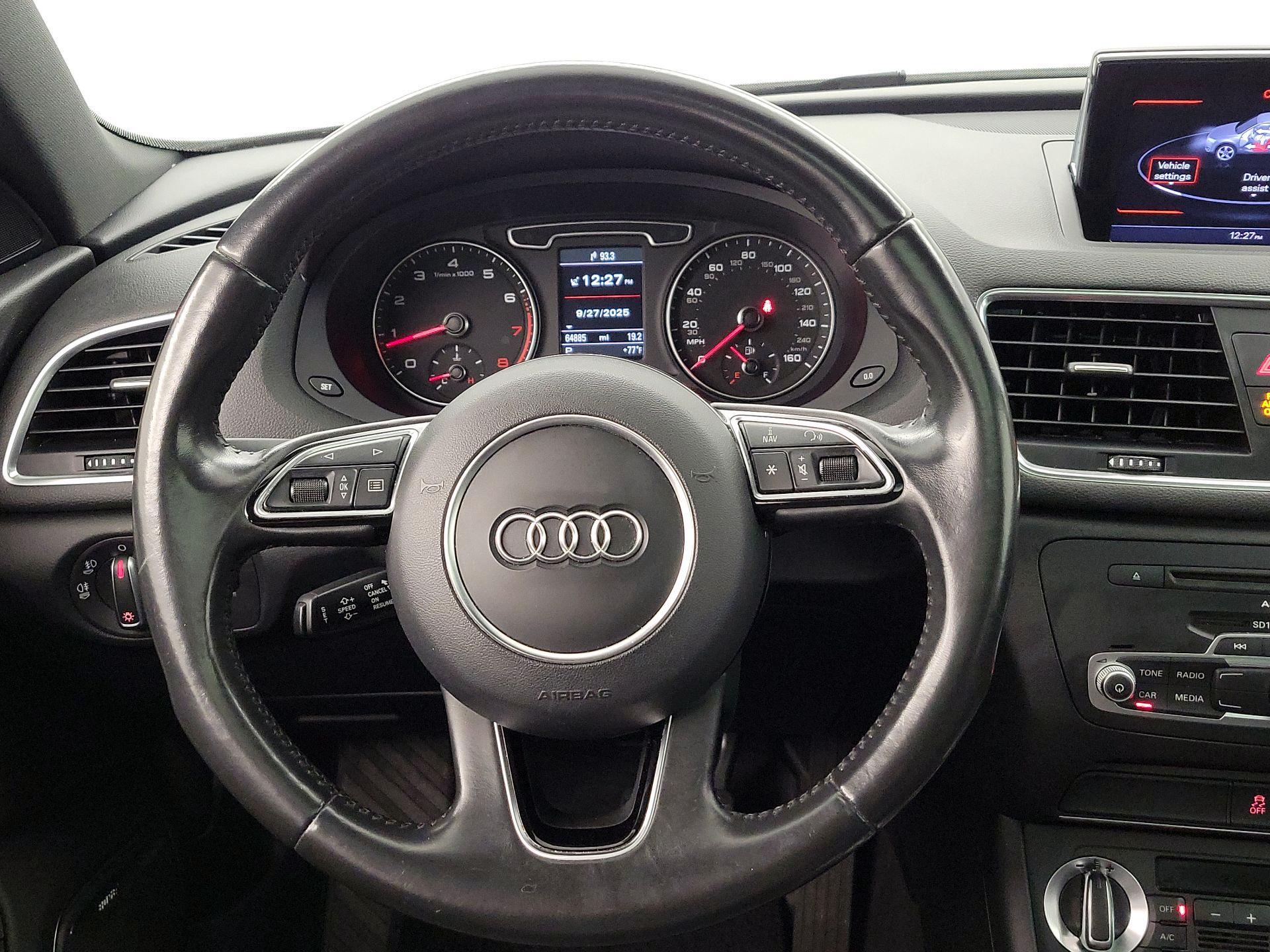 Thumbnail: 2015 Audi Q3 - 10