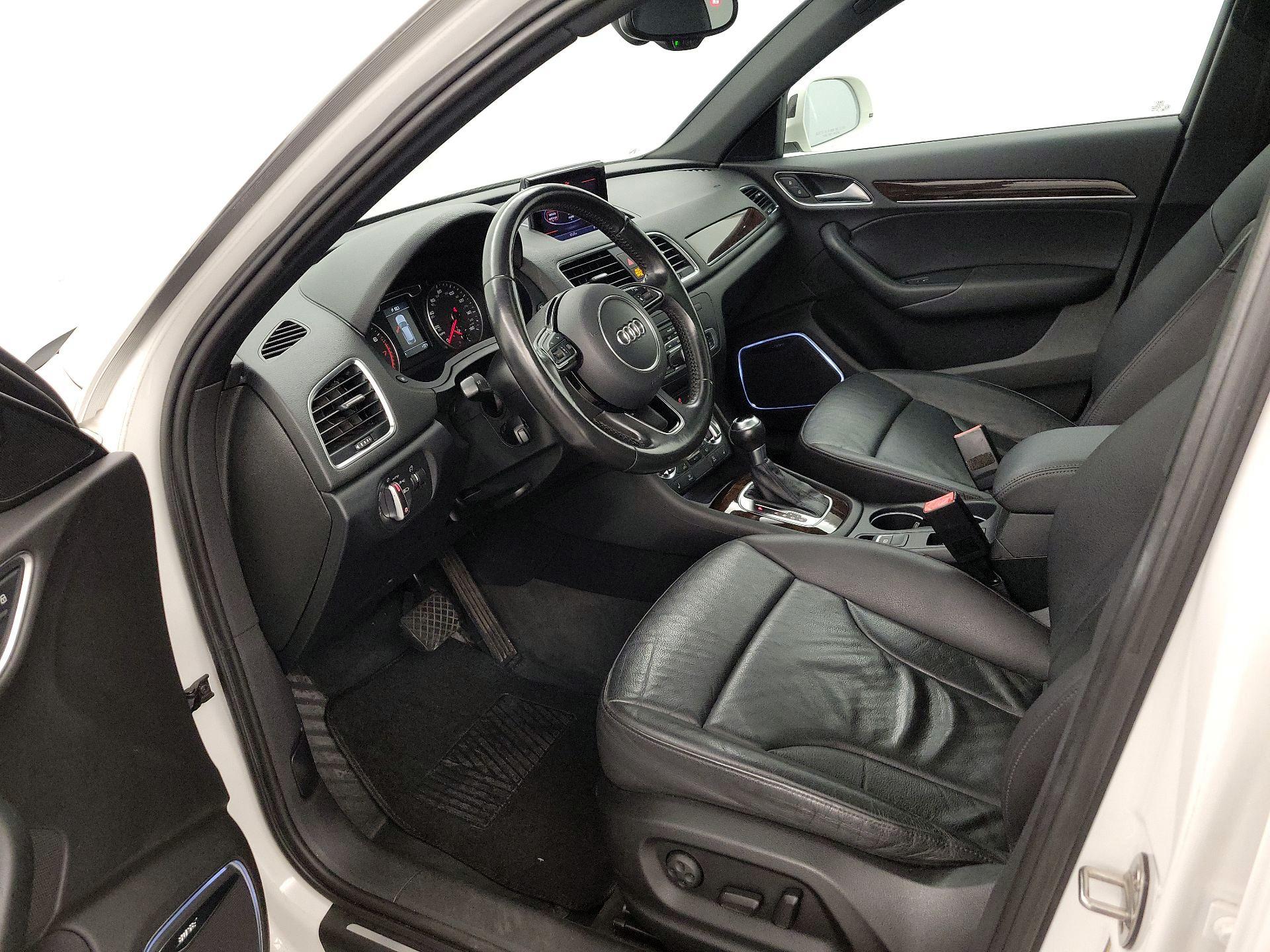 Thumbnail: 2015 Audi Q3 - 11