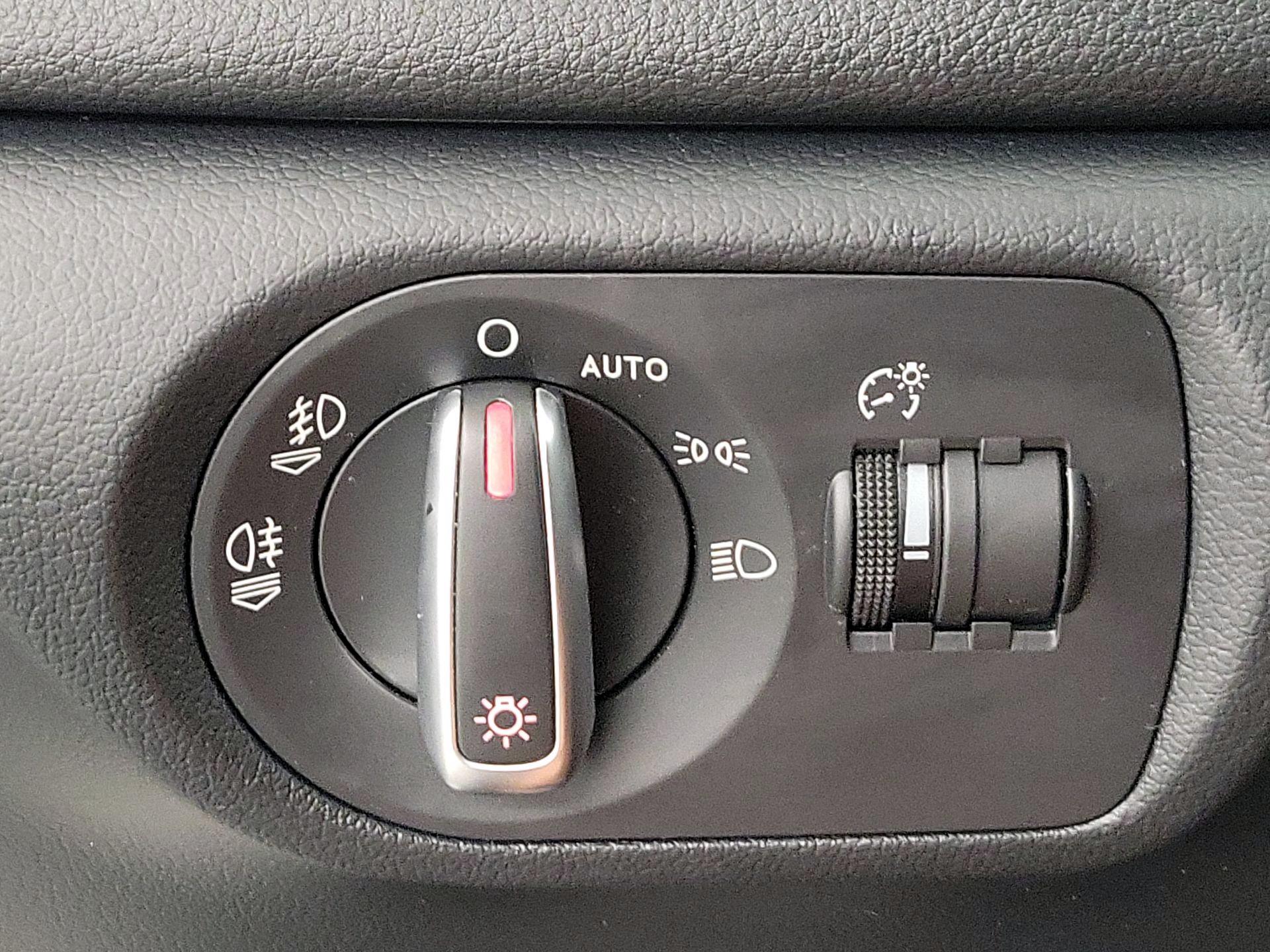 Thumbnail: 2015 Audi Q3 - 13