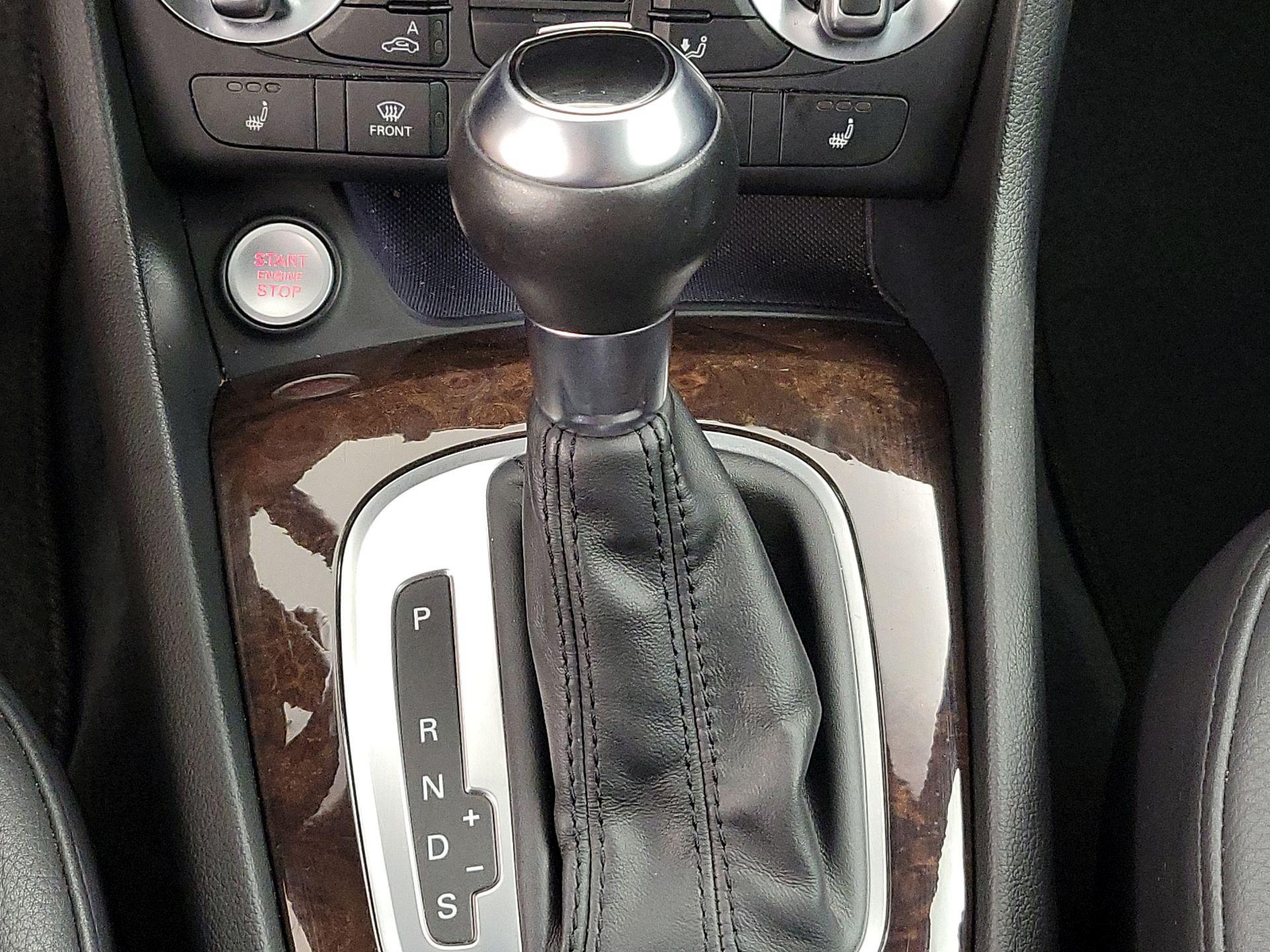 Thumbnail: 2015 Audi Q3 - 18