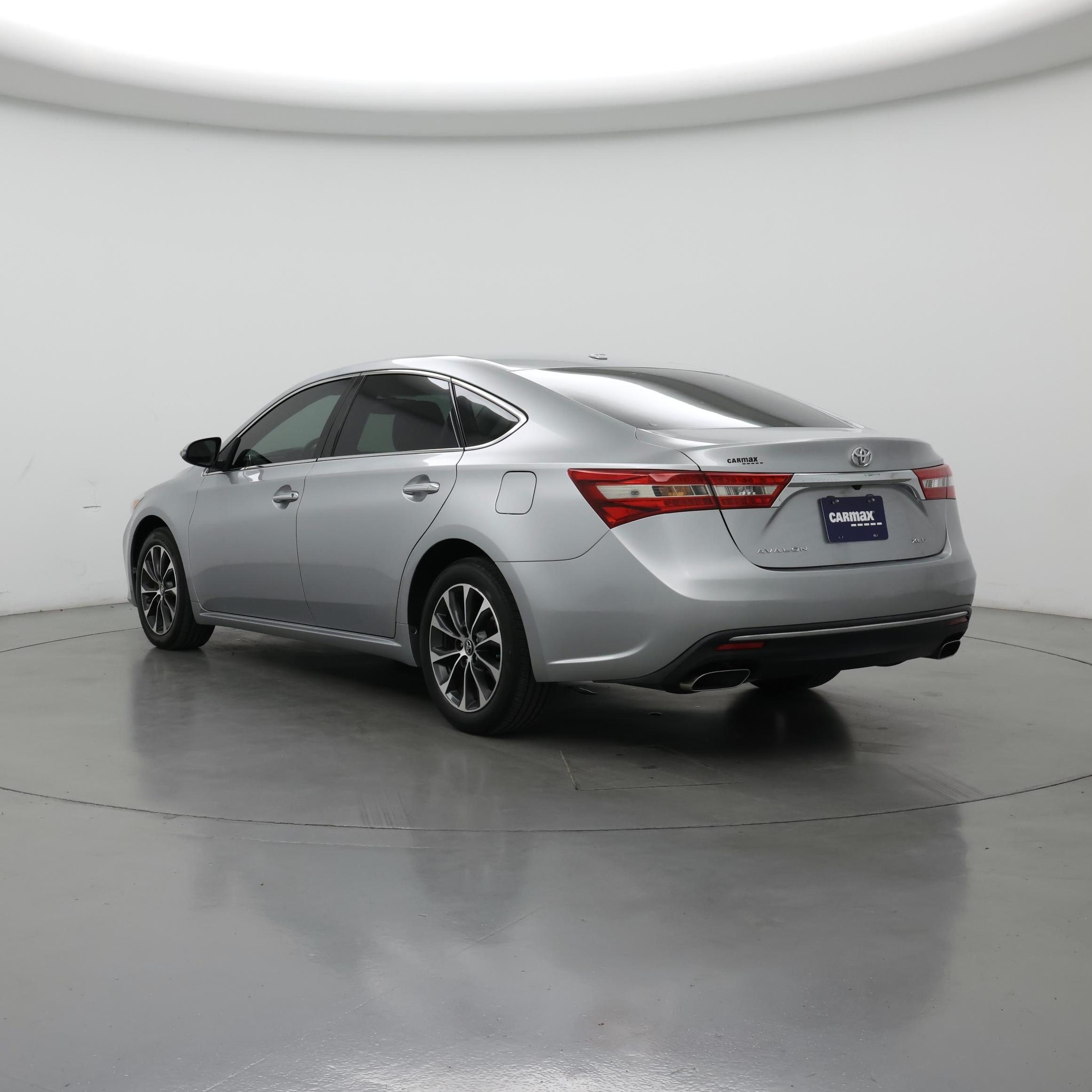 Thumbnail: 2016 Toyota Avalon - 2