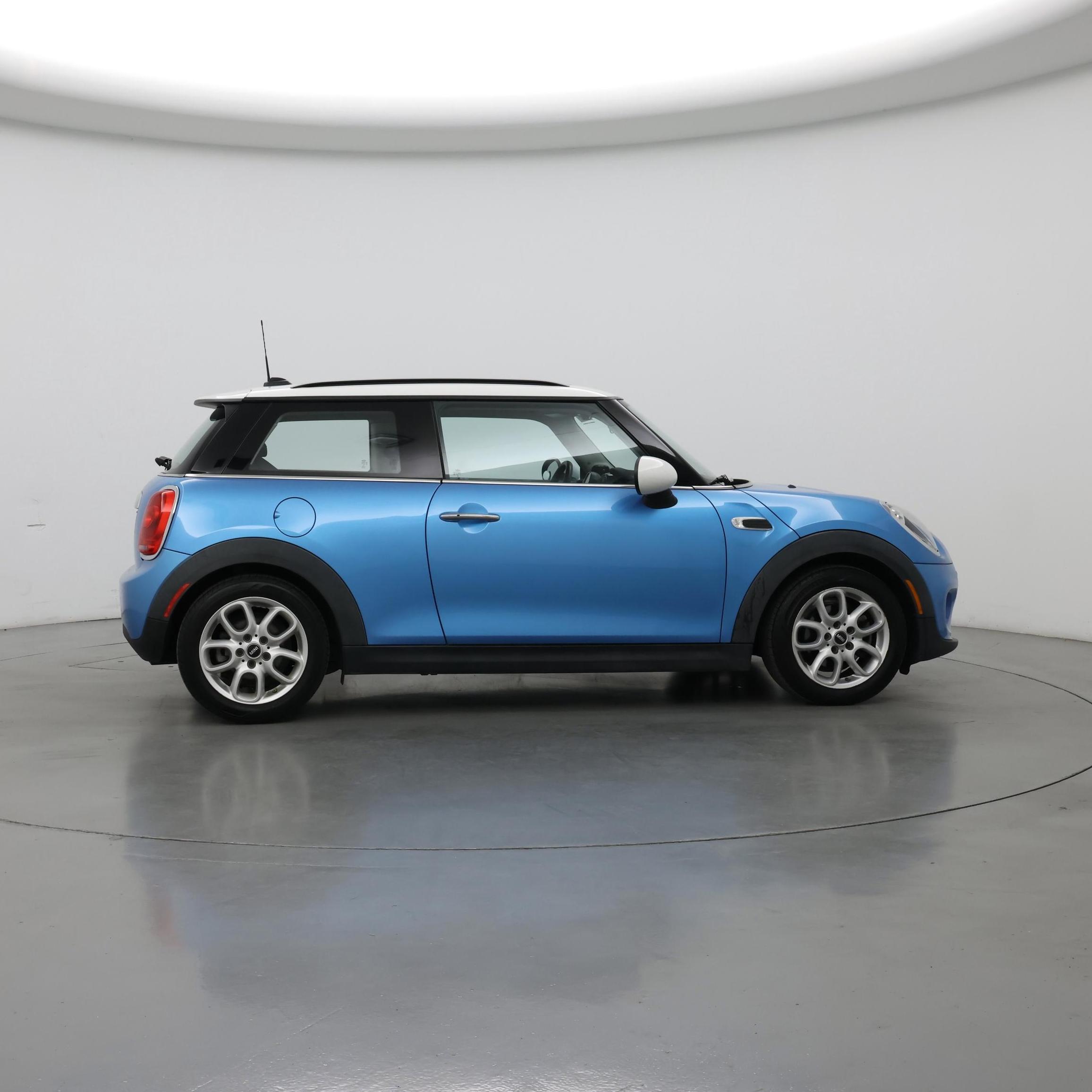 Thumbnail: 2015 MINI Cooper Hardtop - 7