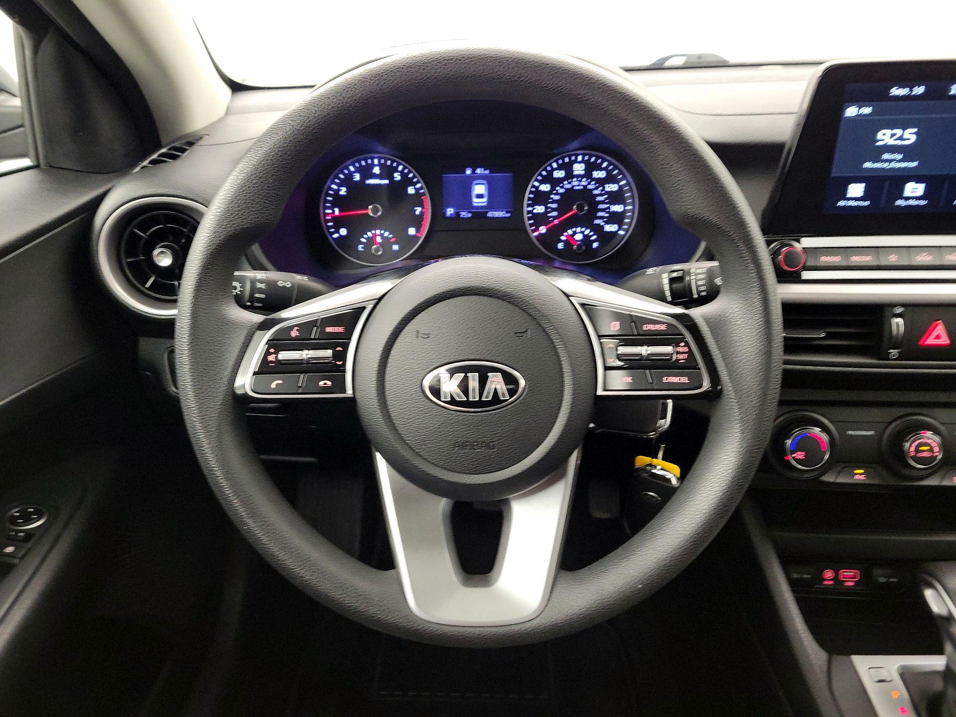 Thumbnail: 2020 Kia Forte - 10
