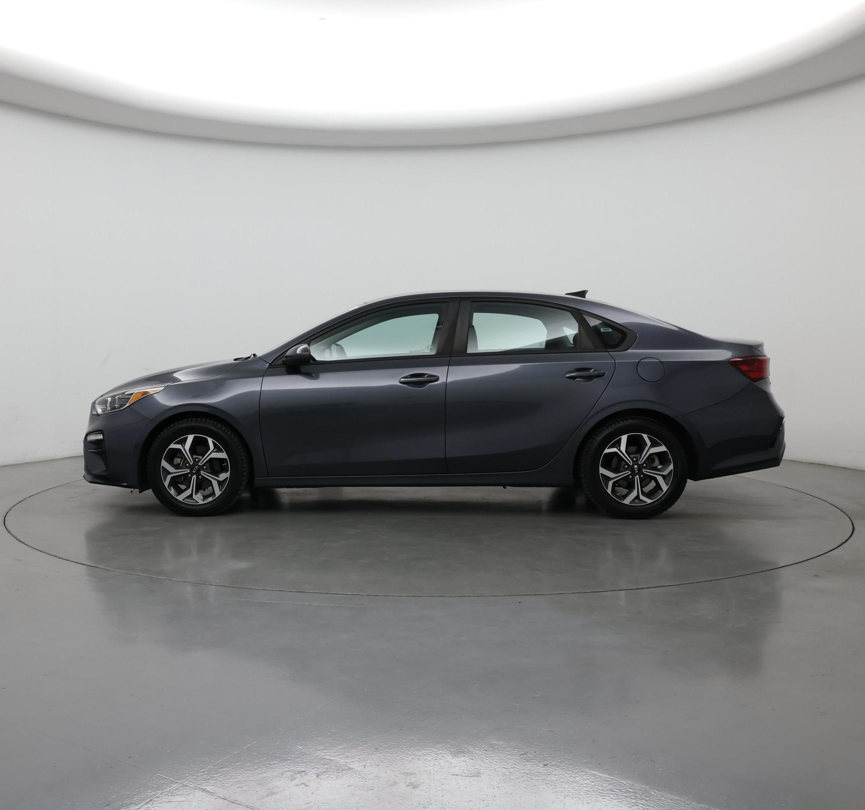 Thumbnail: 2020 Kia Forte - 3