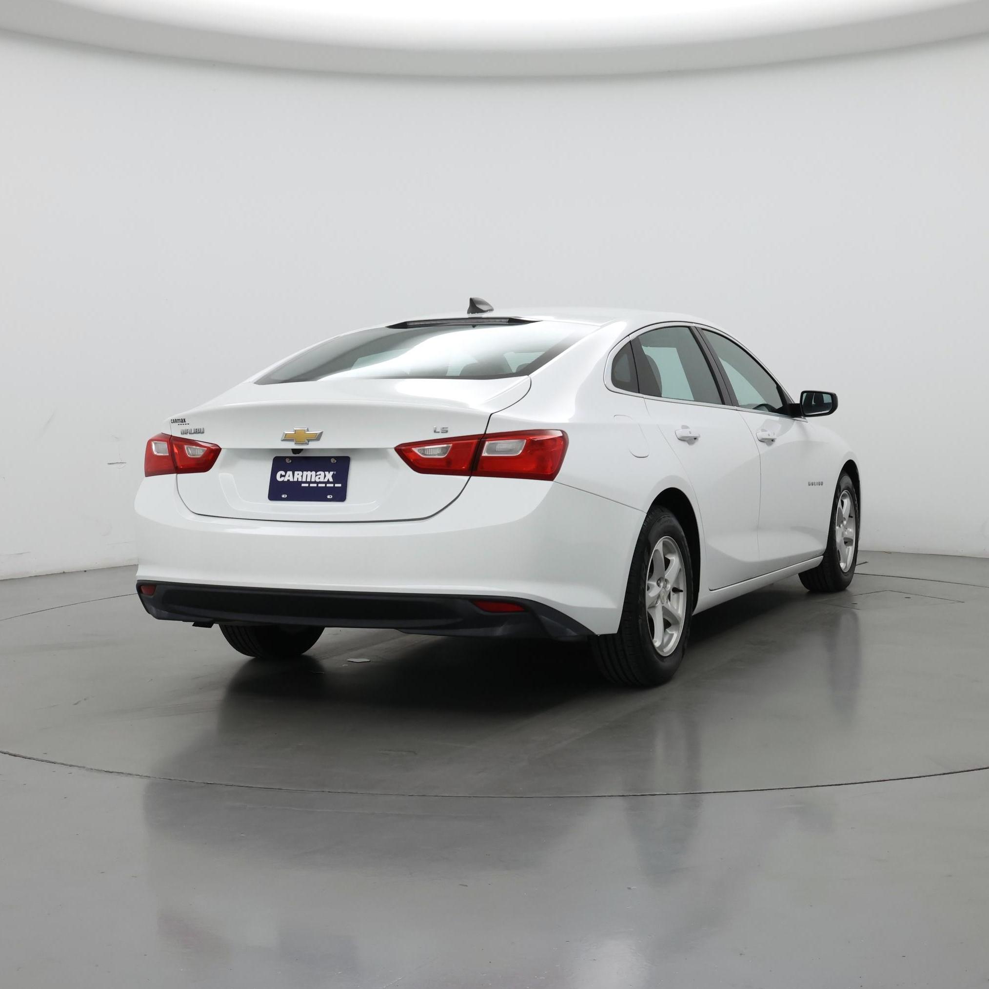 Thumbnail: 2016 Chevrolet Malibu - 8