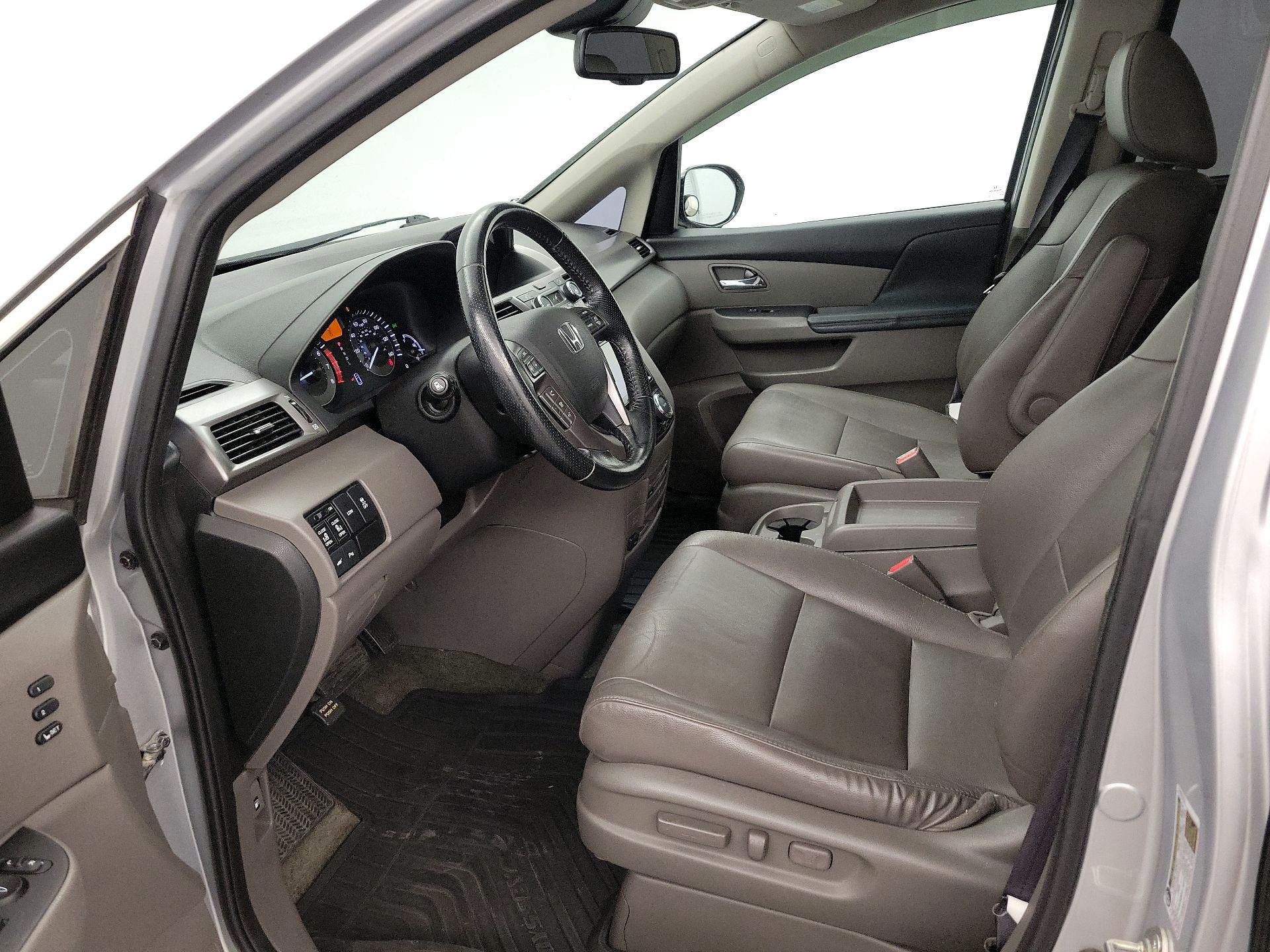 Thumbnail: 2015 Honda Odyssey - 11