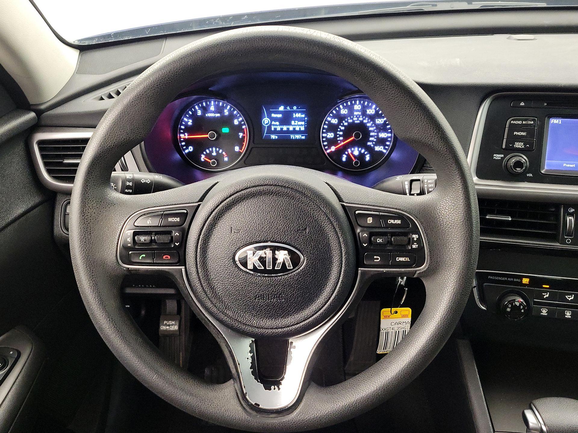 Thumbnail: 2017 Kia Optima - 10