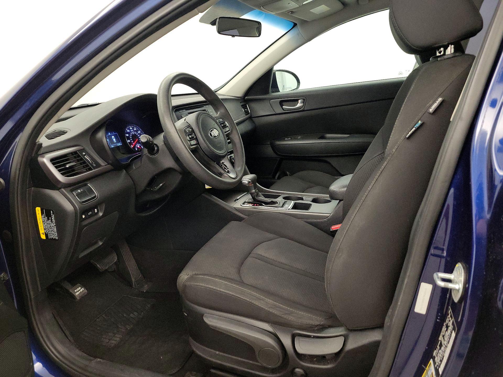 Thumbnail: 2017 Kia Optima - 11