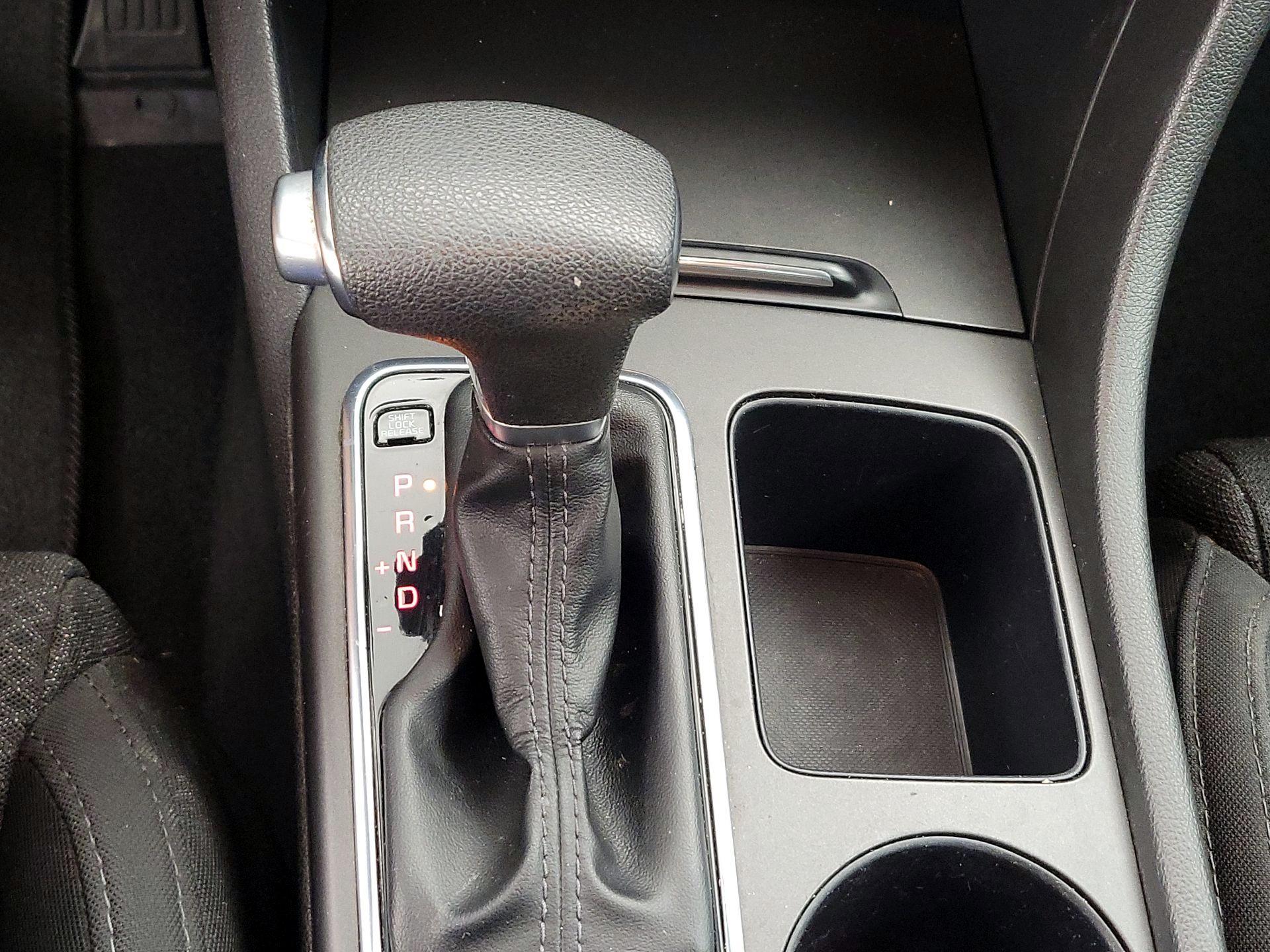 Thumbnail: 2017 Kia Optima - 17