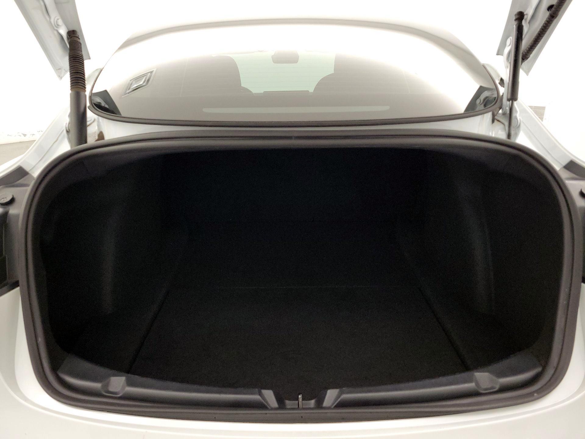 Thumbnail: 2022 Tesla Model 3 - 19