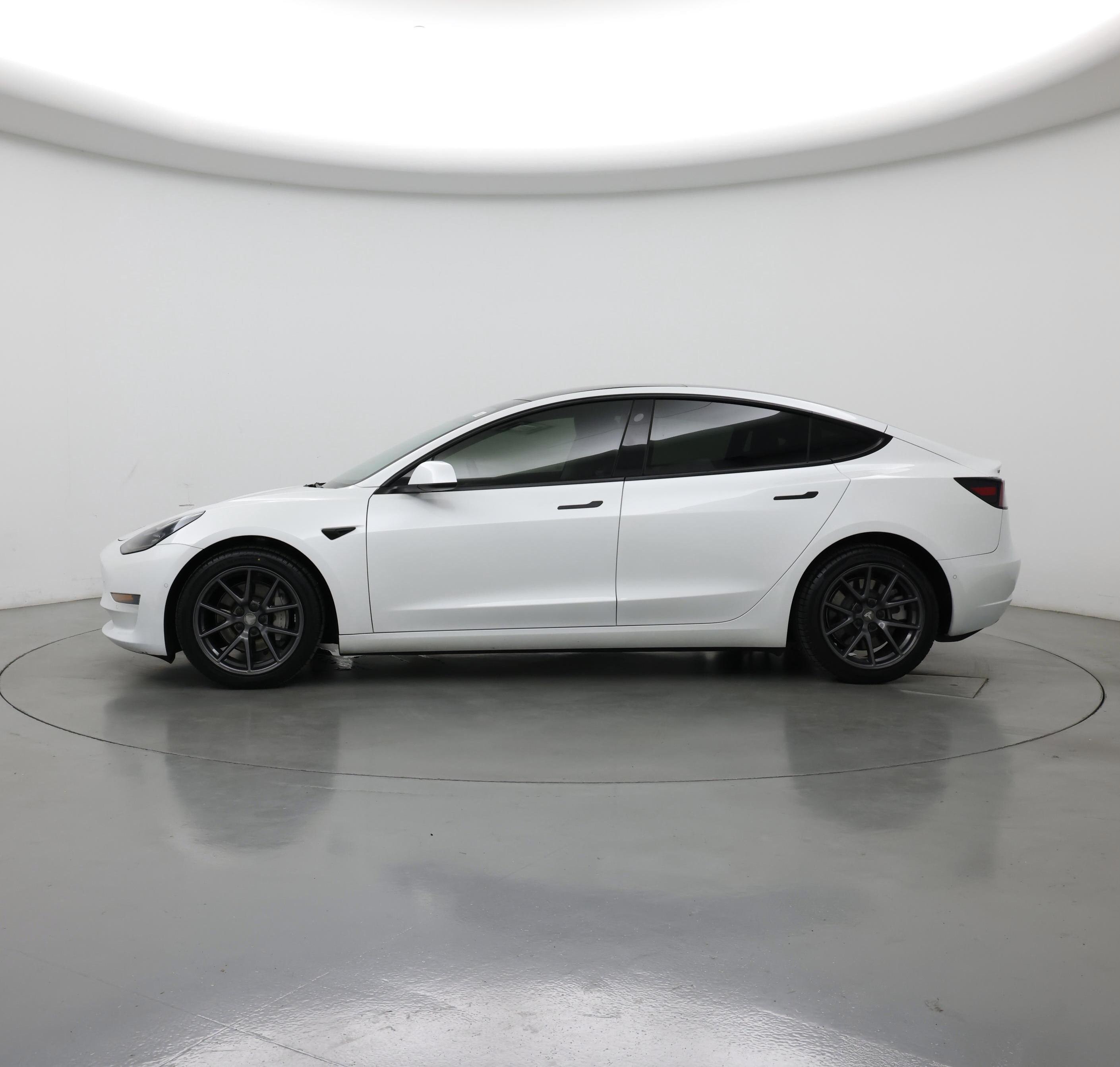 Thumbnail: 2022 Tesla Model 3 - 3