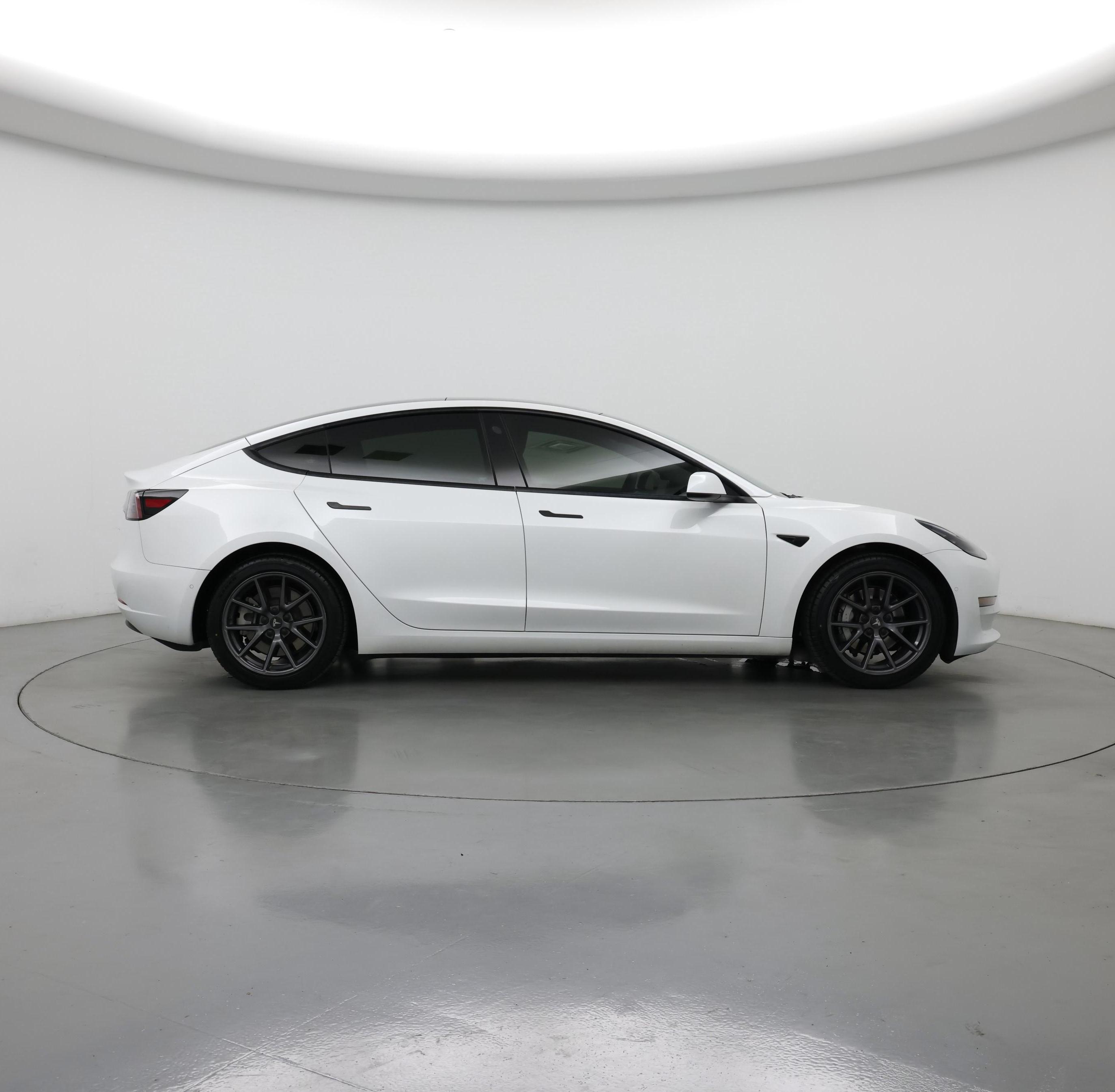 Thumbnail: 2022 Tesla Model 3 - 7