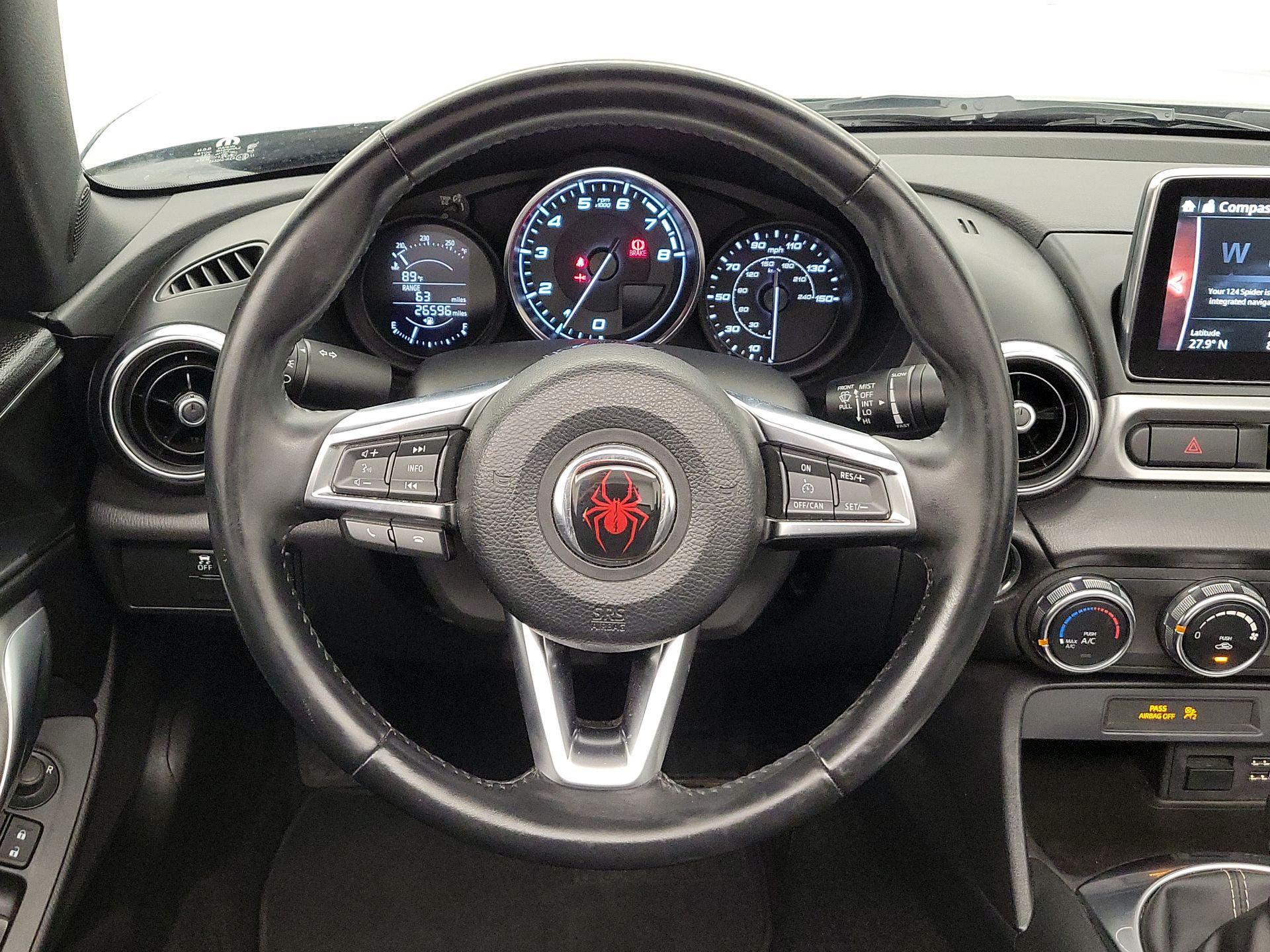 Thumbnail: 2017 Fiat 124 Spider - 10