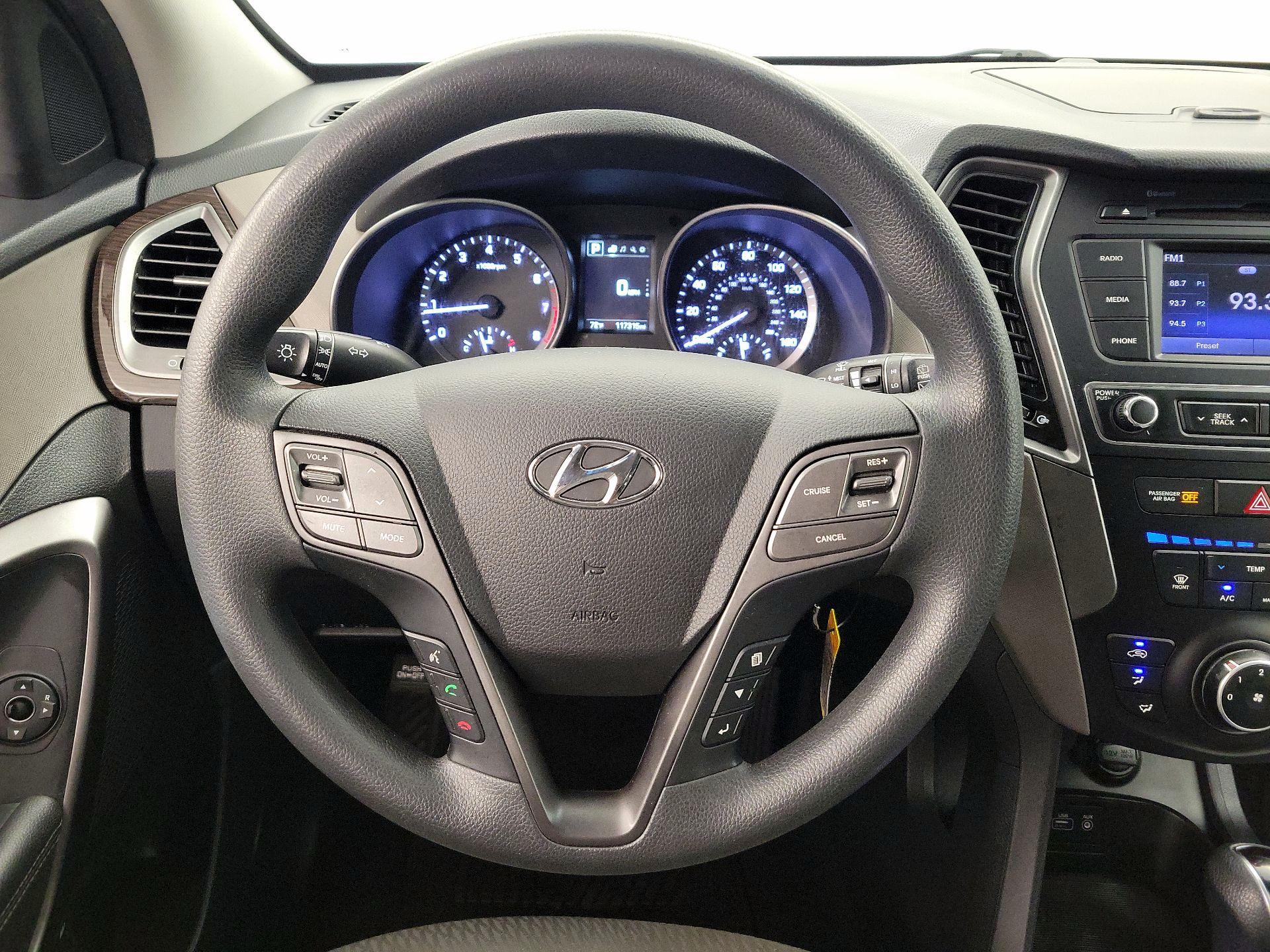 Thumbnail: 2018 Hyundai Santa Fe - 10