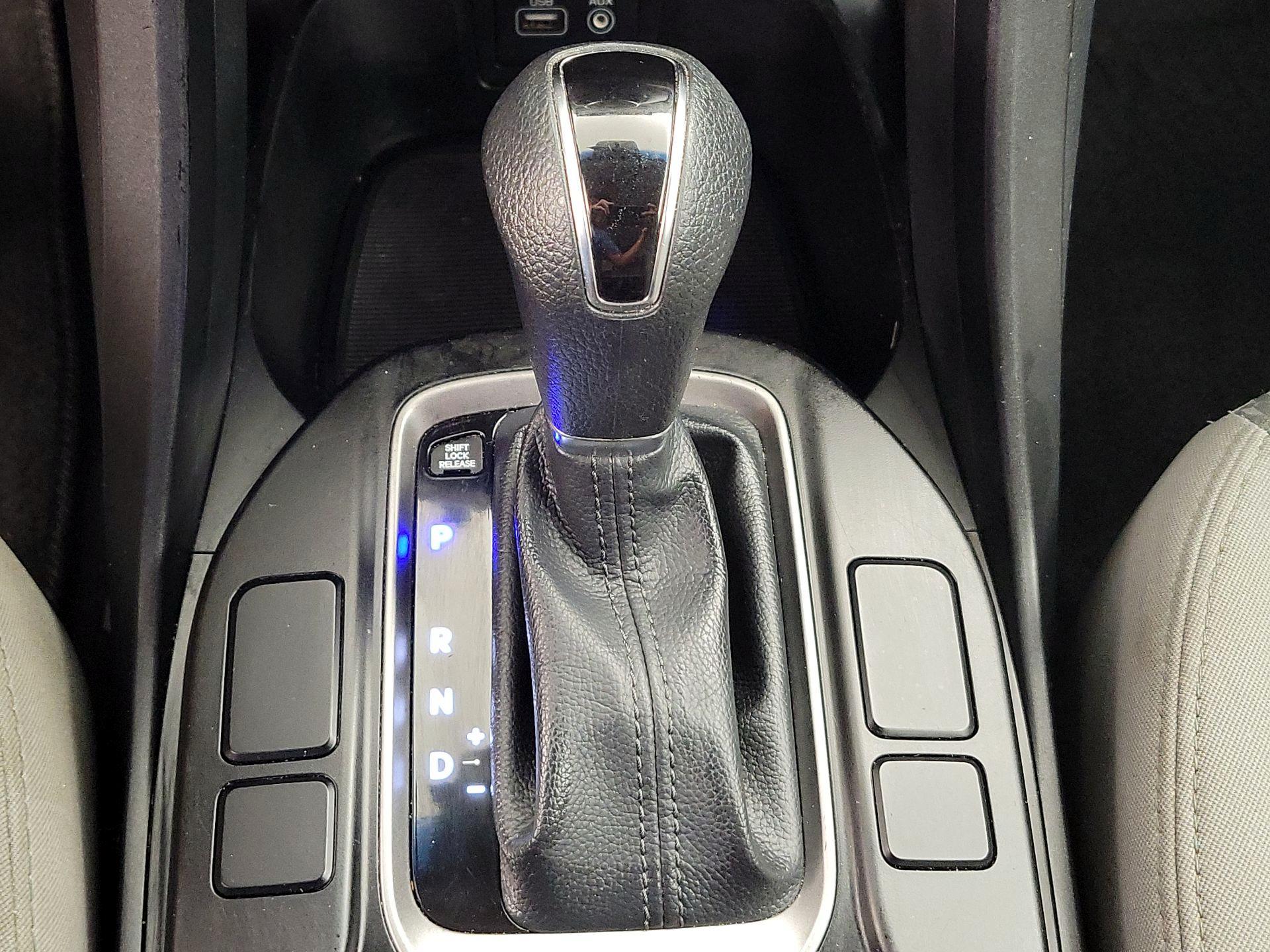 Thumbnail: 2018 Hyundai Santa Fe - 17