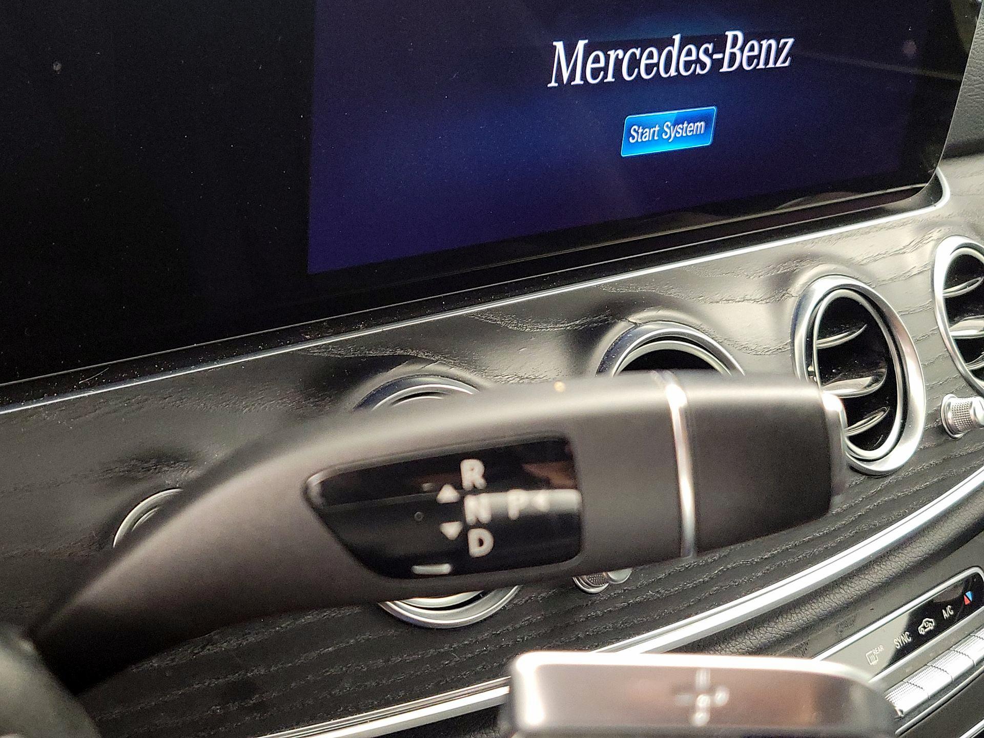 Thumbnail: 2021 Mercedes-Benz E-Class - 18