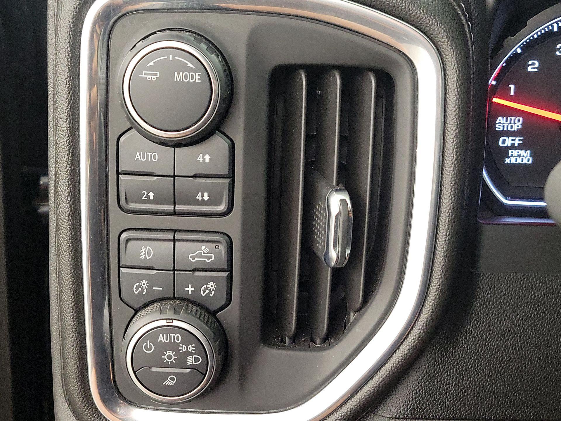 Thumbnail: 2020 Chevrolet Silverado 1500 - 13