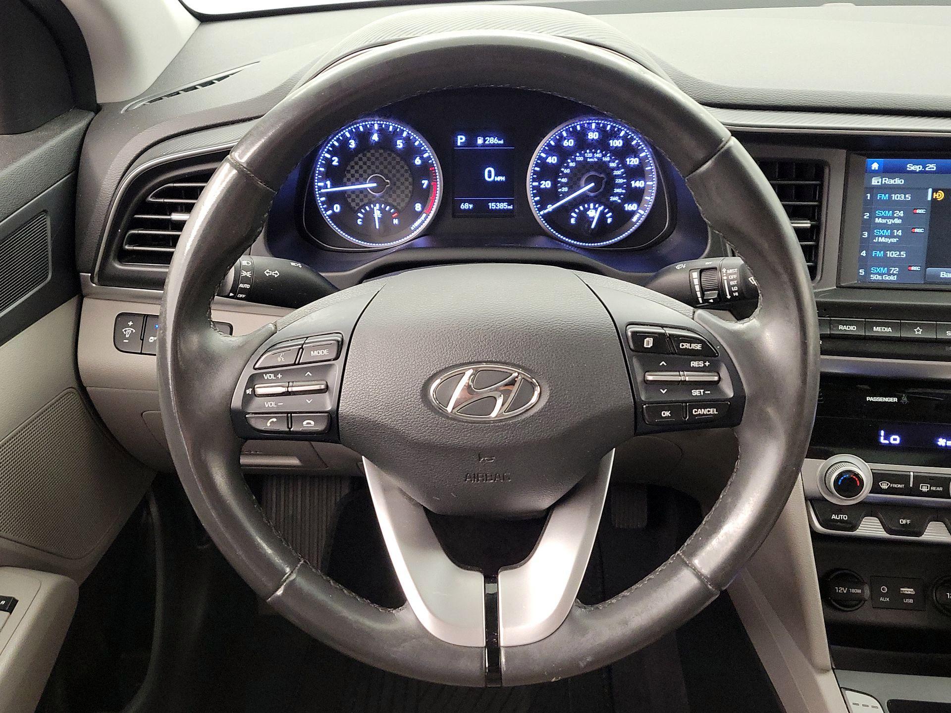 Thumbnail: 2020 Hyundai Elantra - 10