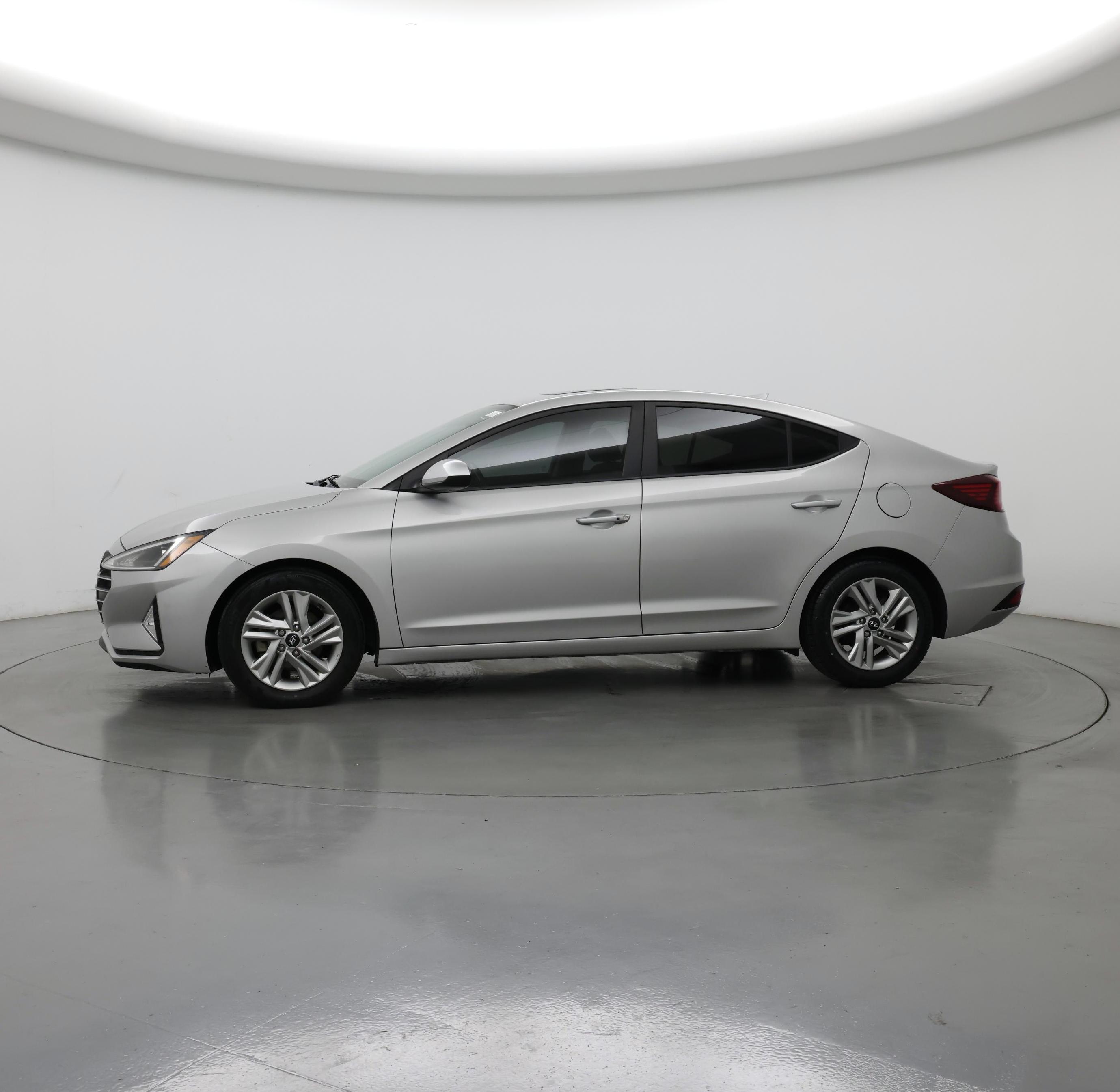 Thumbnail: 2020 Hyundai Elantra - 3