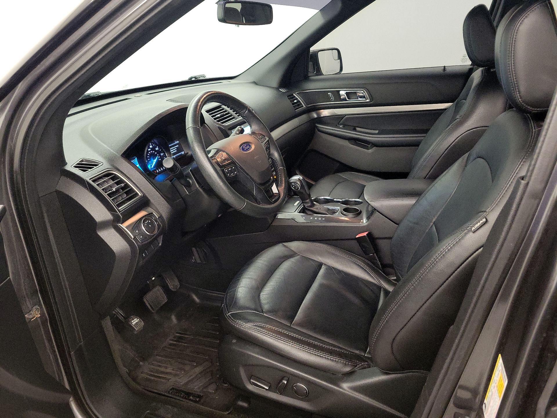 Thumbnail: 2018 Ford Explorer - 11