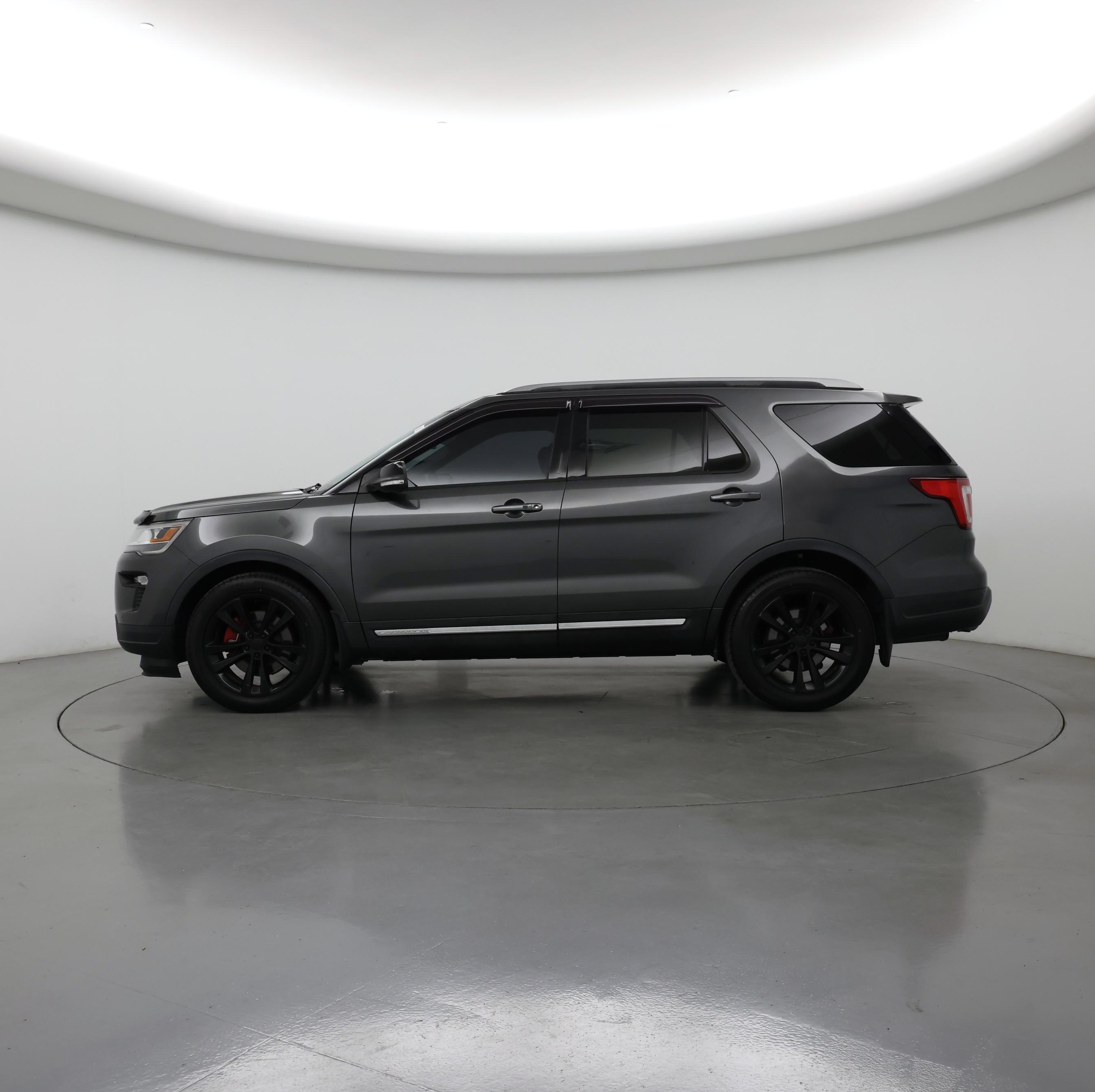 Thumbnail: 2018 Ford Explorer - 3