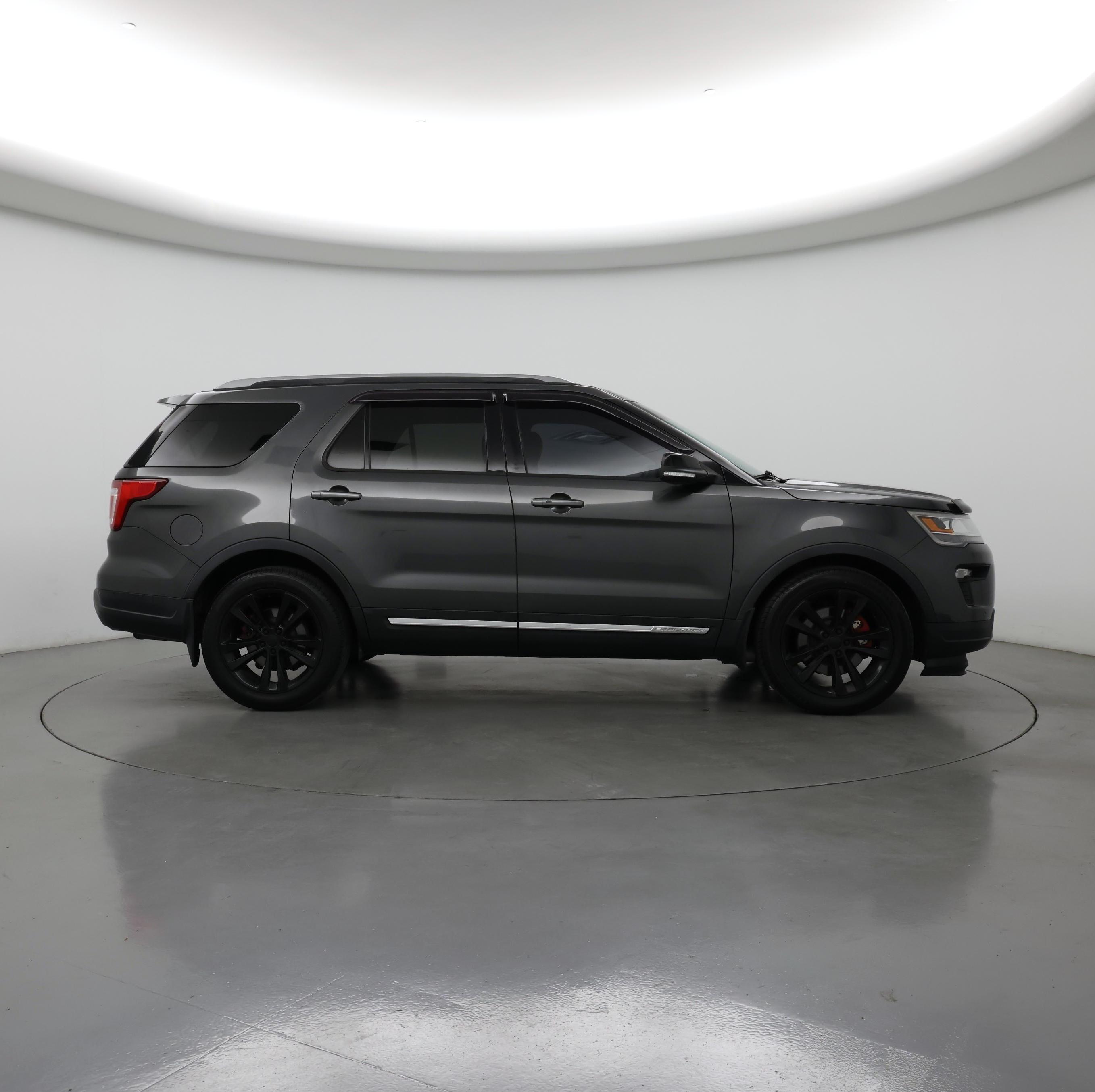 Thumbnail: 2018 Ford Explorer - 7