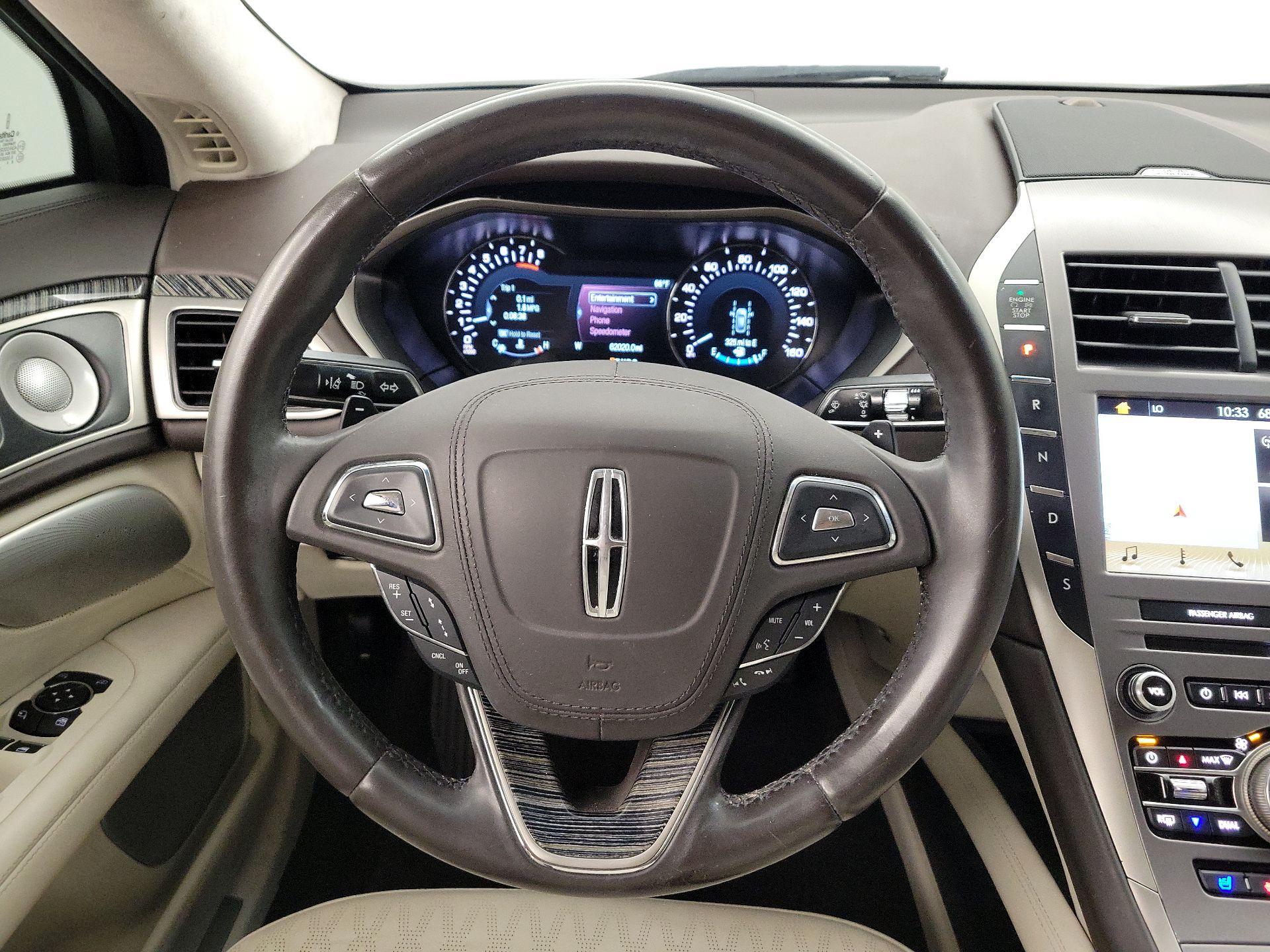 Thumbnail: 2017 Lincoln MKZ - 10