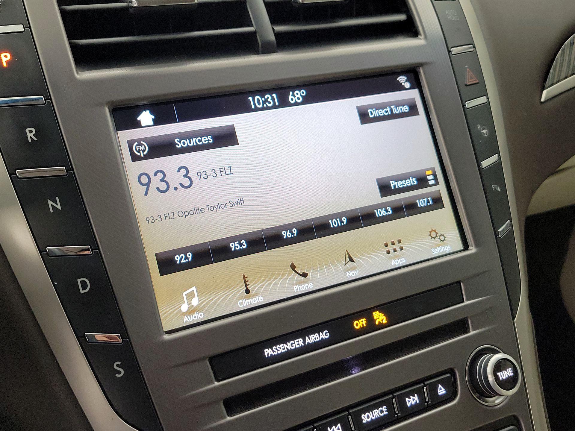 Thumbnail: 2017 Lincoln MKZ - 16