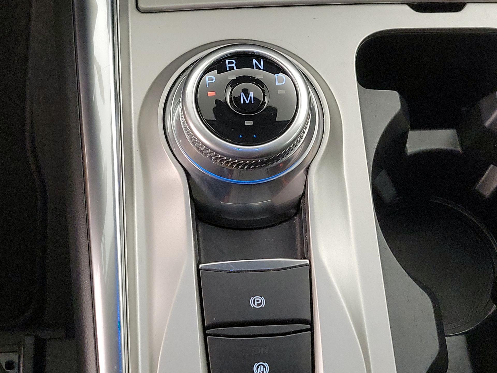 Thumbnail: 2021 Ford Explorer - 18