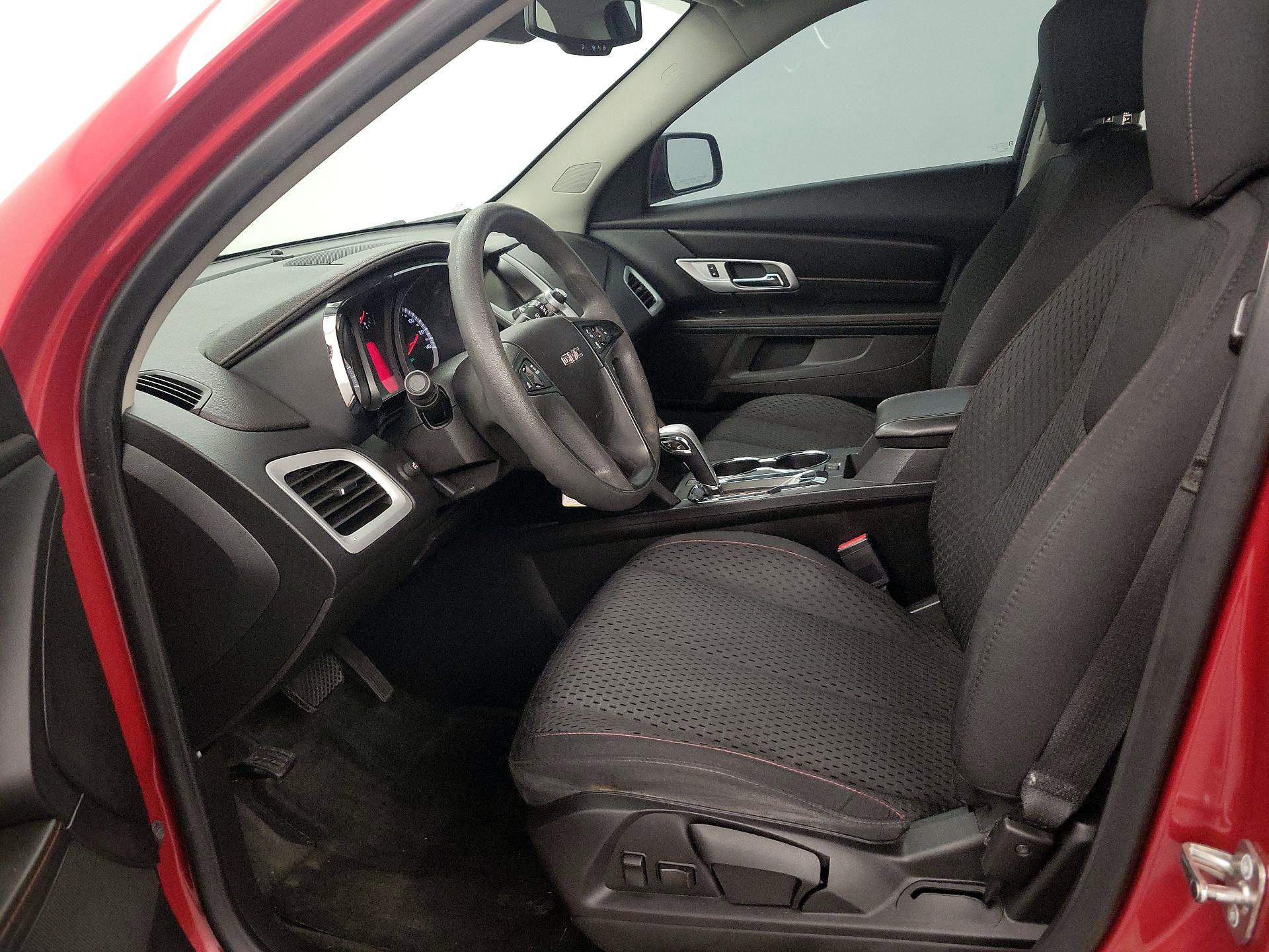 Thumbnail: 2015 GMC Terrain - 11