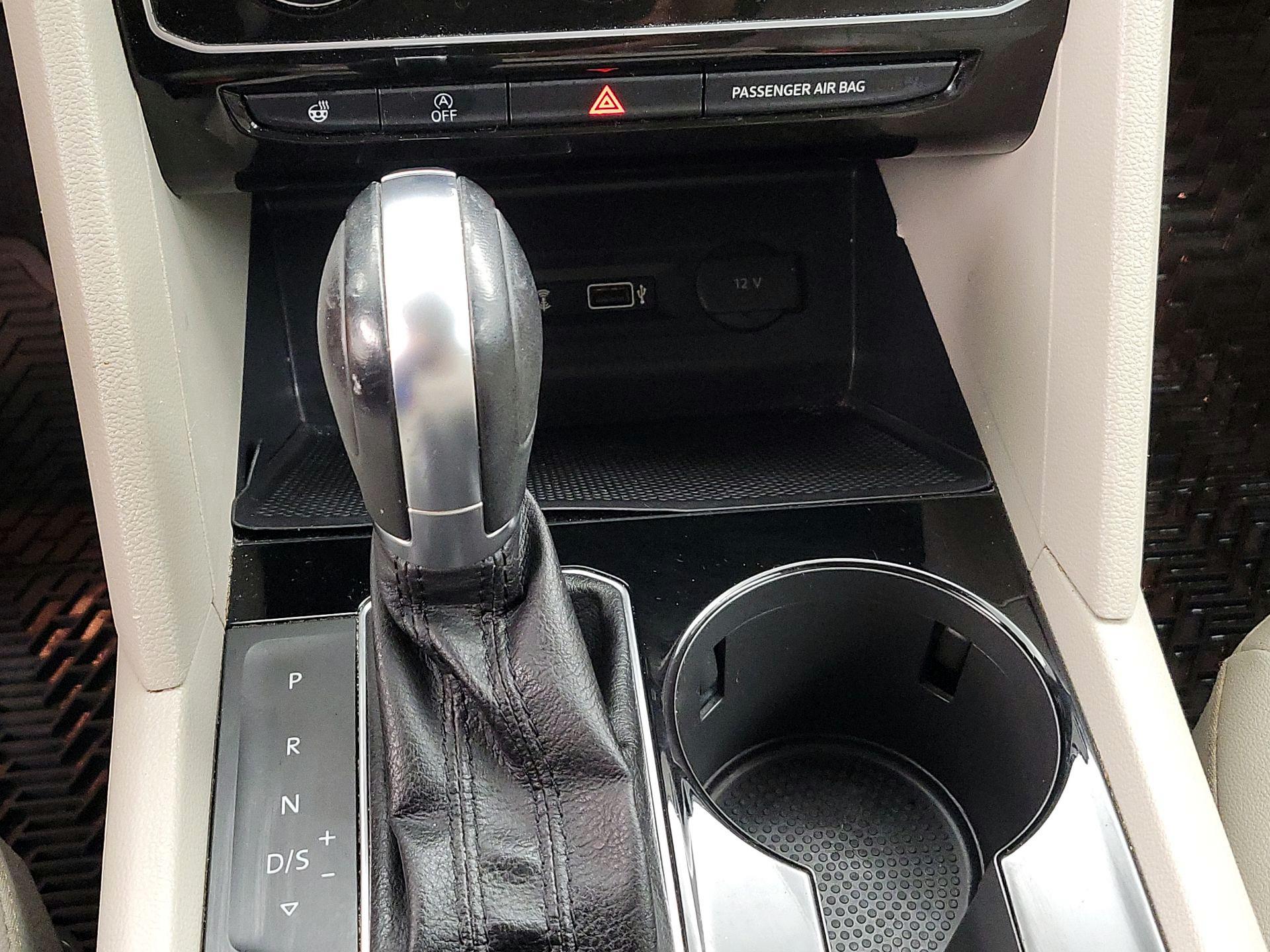 Thumbnail: 2019 Volkswagen Atlas - 17