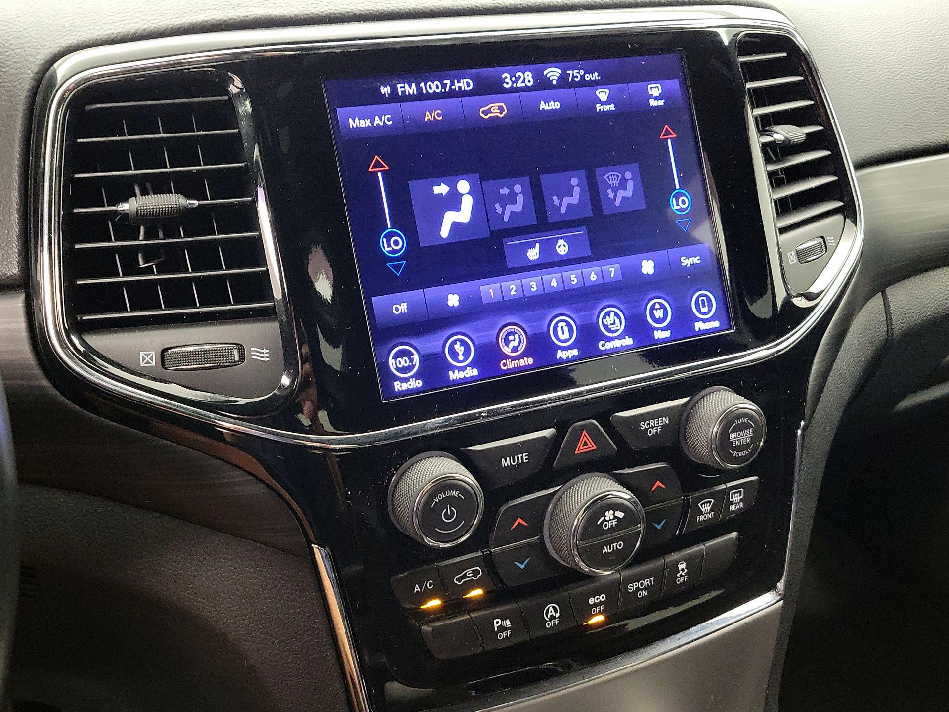 Thumbnail: 2019 Jeep Grand Cherokee - 17