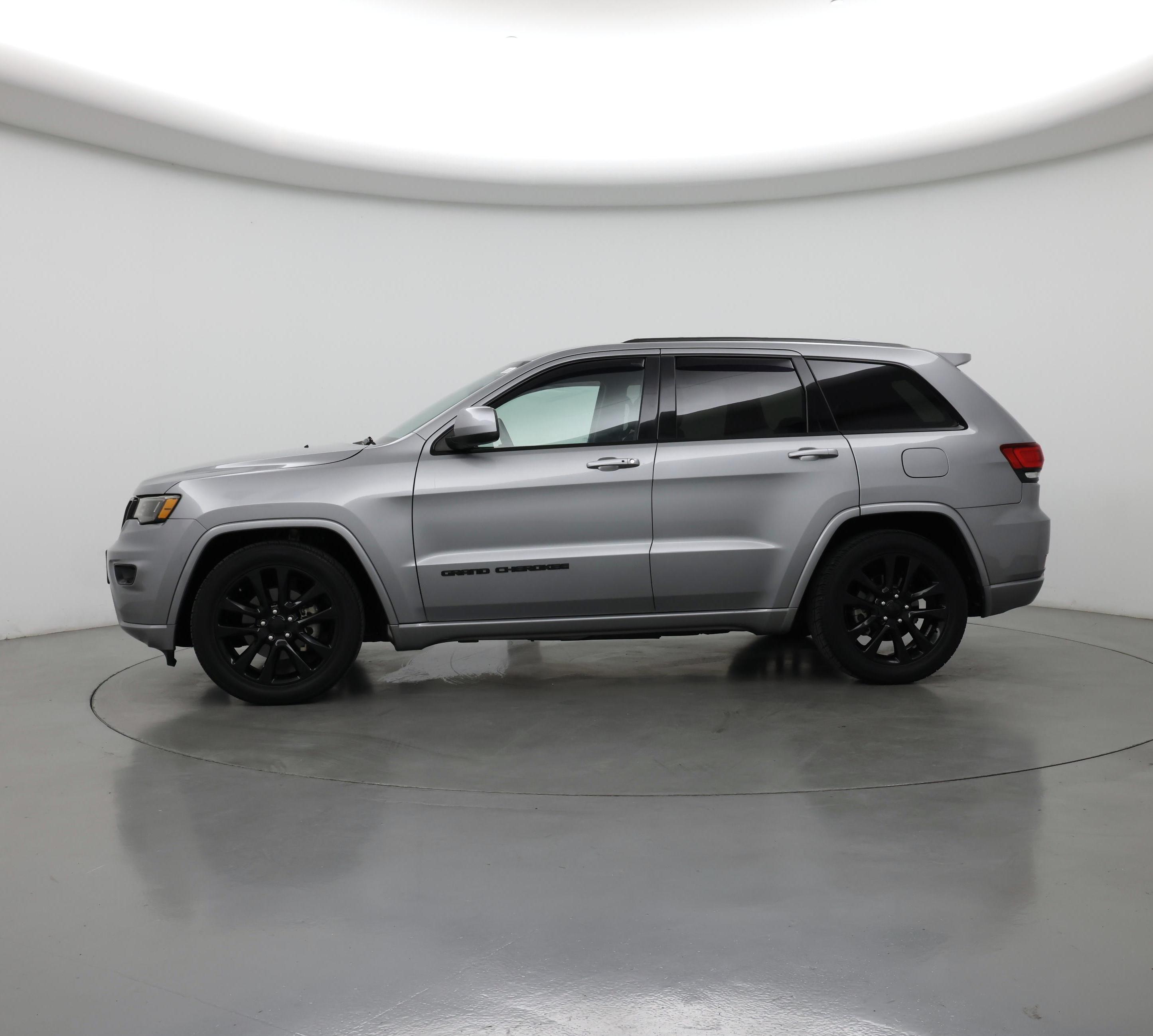 Thumbnail: 2019 Jeep Grand Cherokee - 3