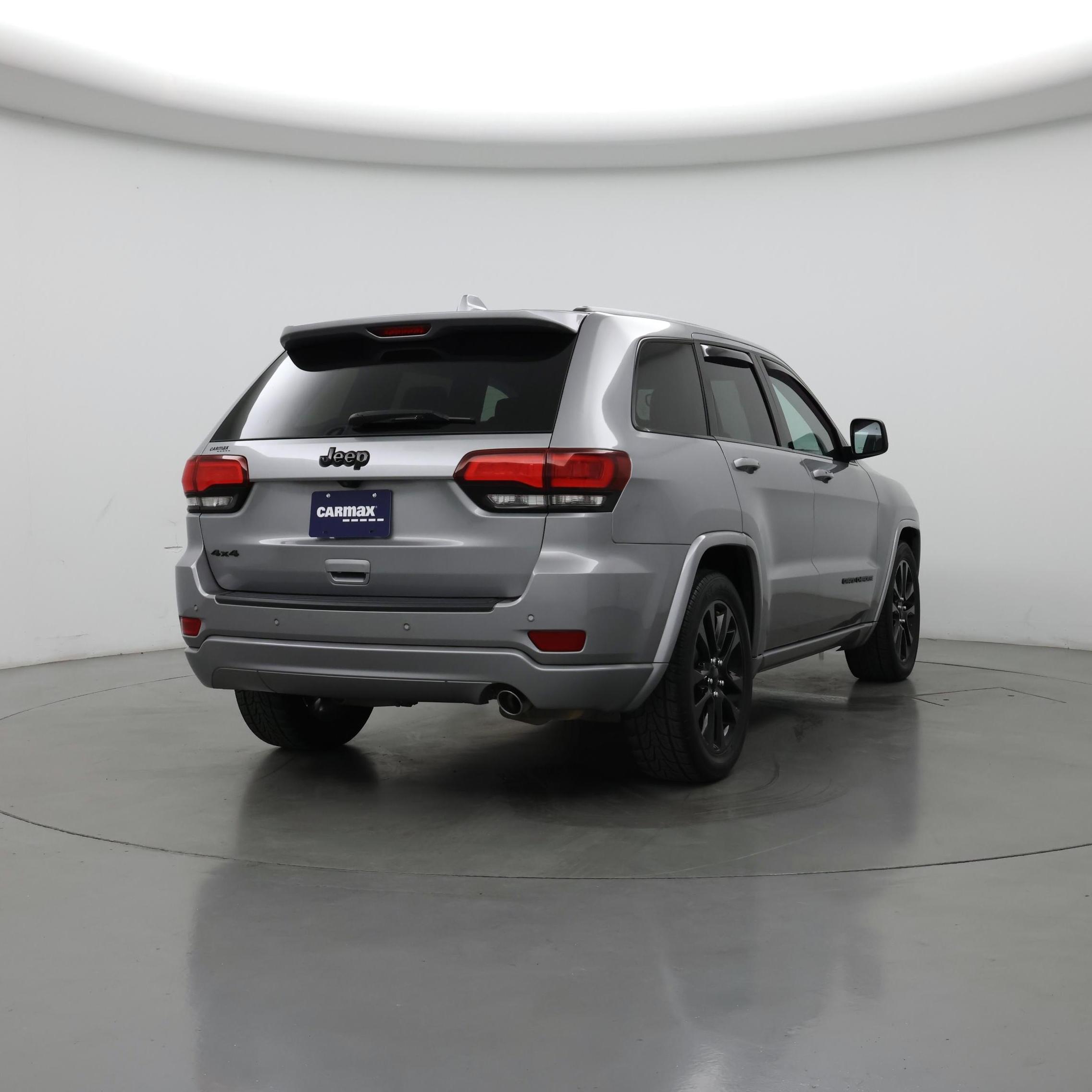 Thumbnail: 2019 Jeep Grand Cherokee - 8