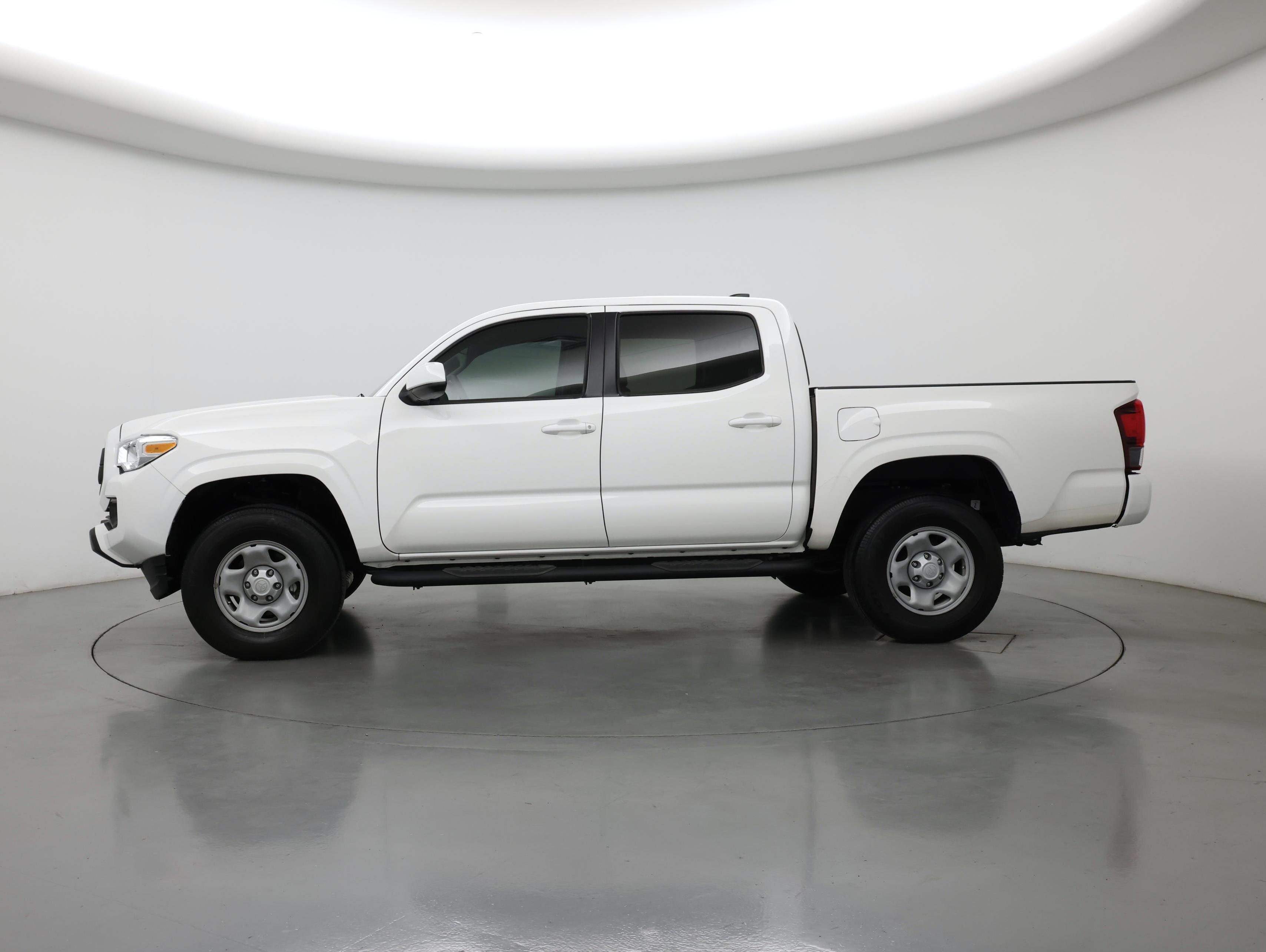 Thumbnail: 2022 Toyota Tacoma - 3