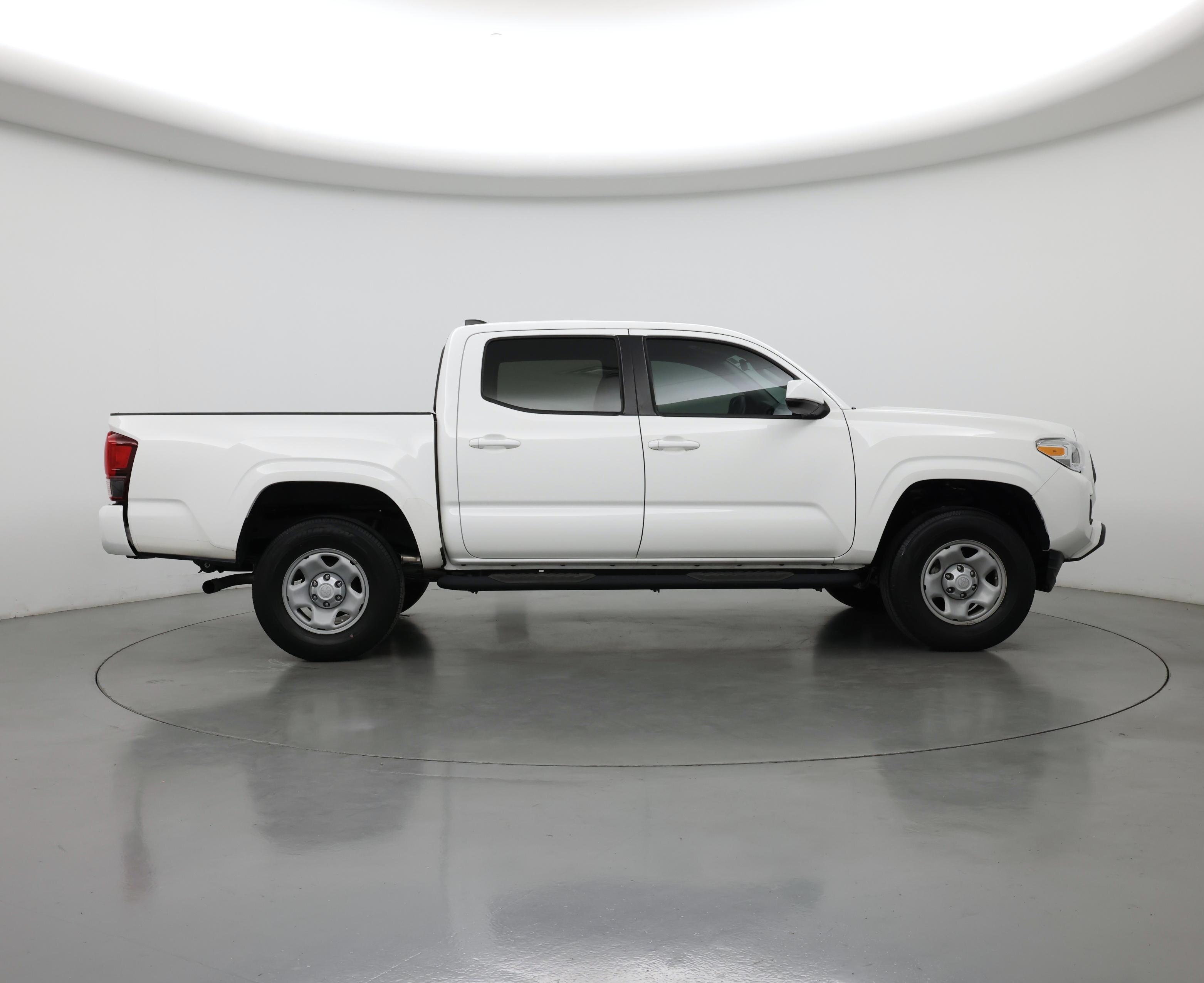 Thumbnail: 2022 Toyota Tacoma - 7