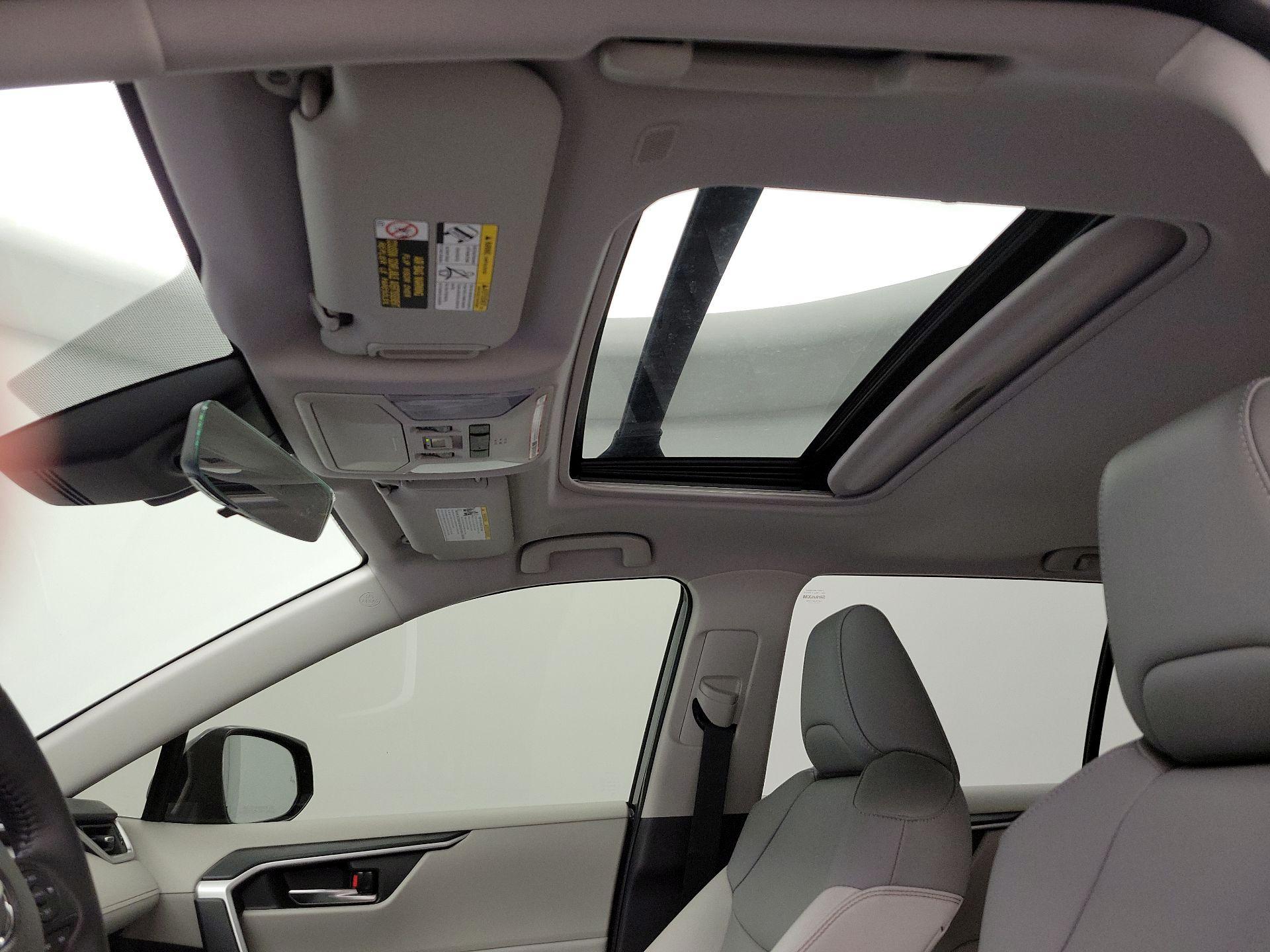 Thumbnail: 2025 Toyota RAV4 - 19