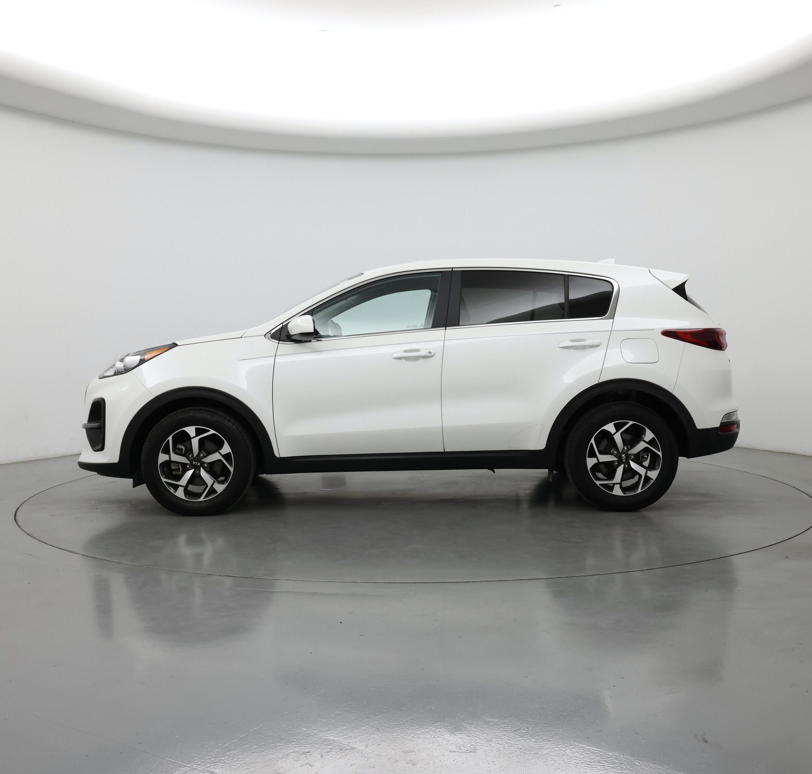 Thumbnail: 2022 Kia Sportage - 3