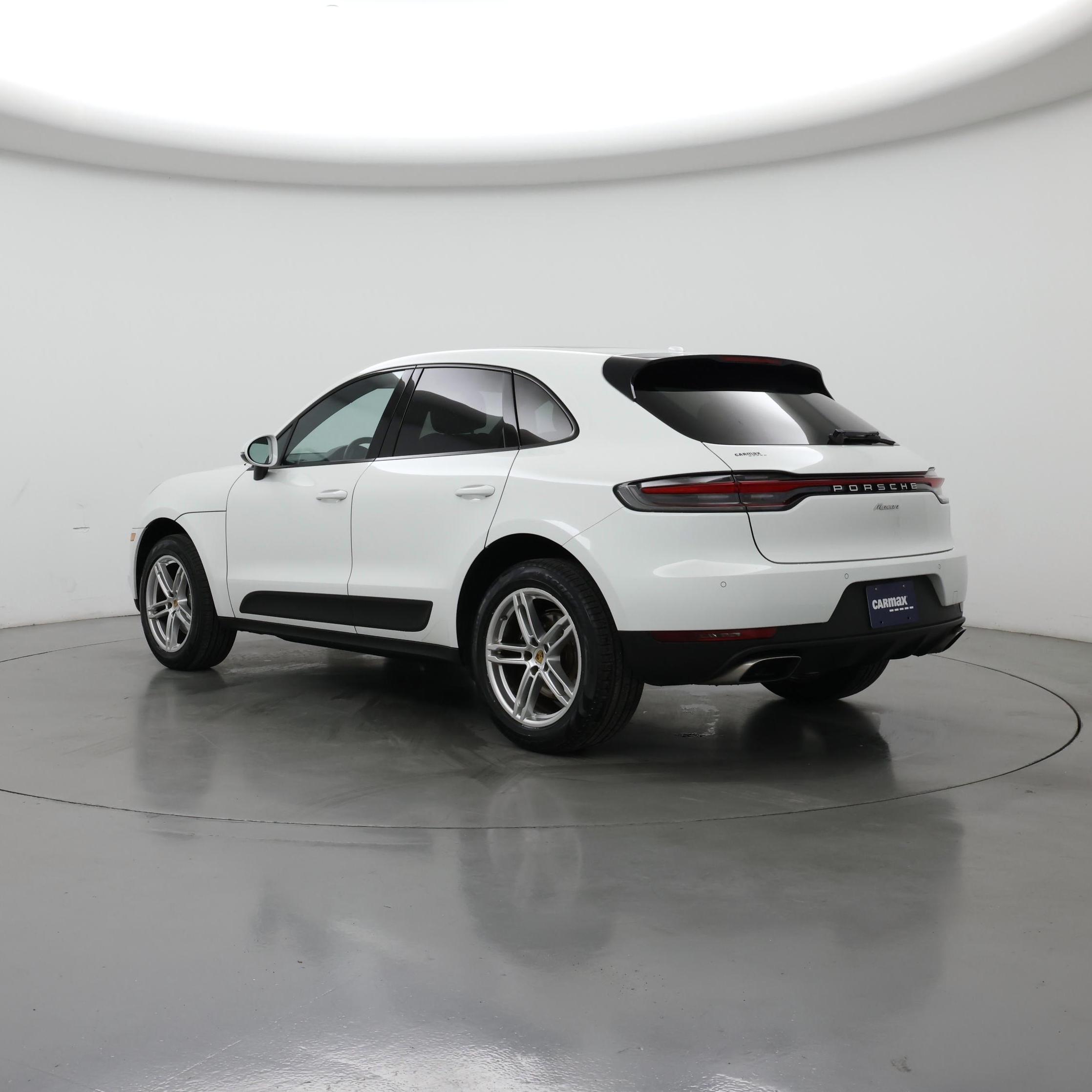 Thumbnail: 2021 Porsche Macan - 2