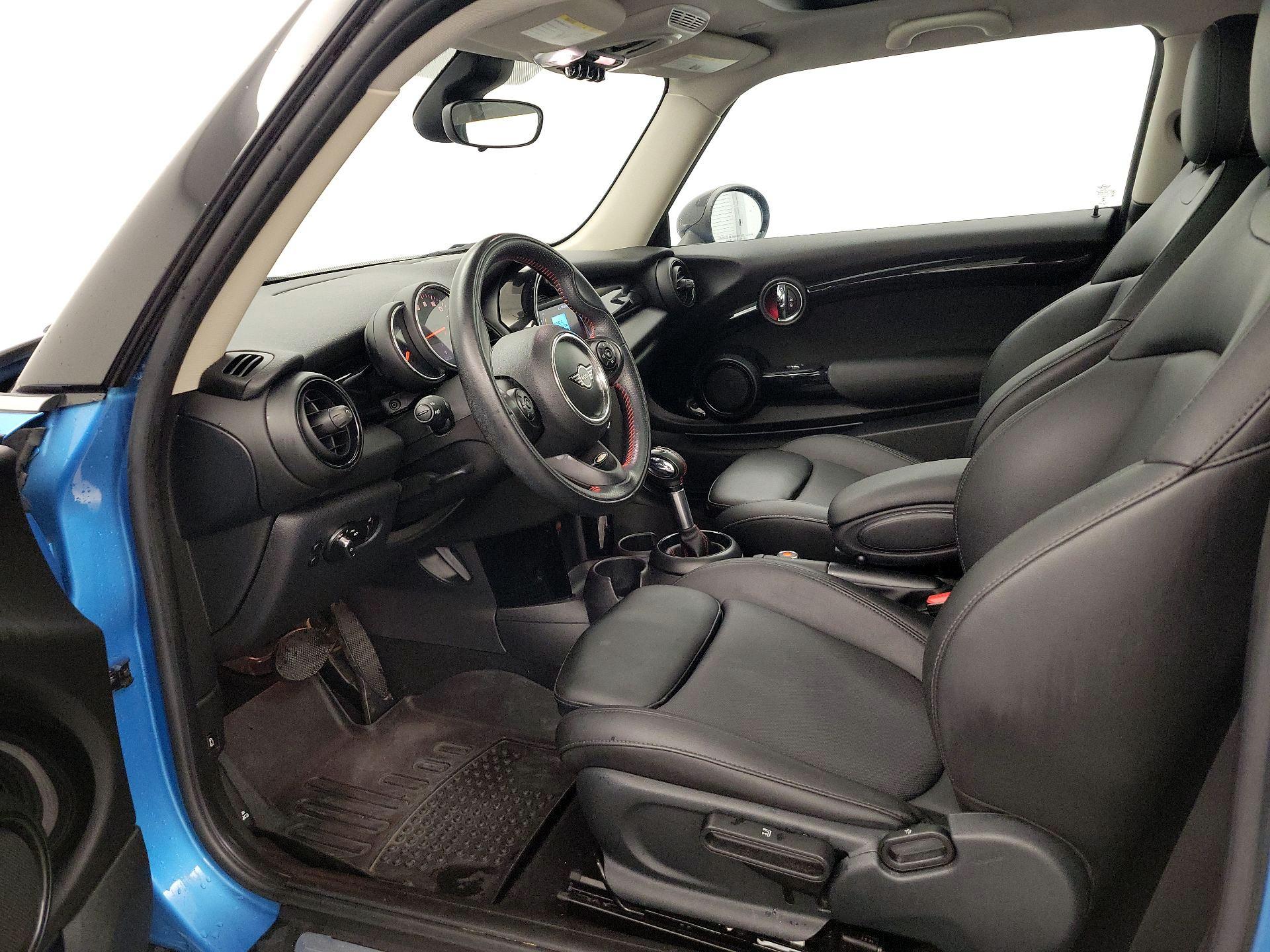 Thumbnail: 2019 MINI Cooper Hardtop - 11