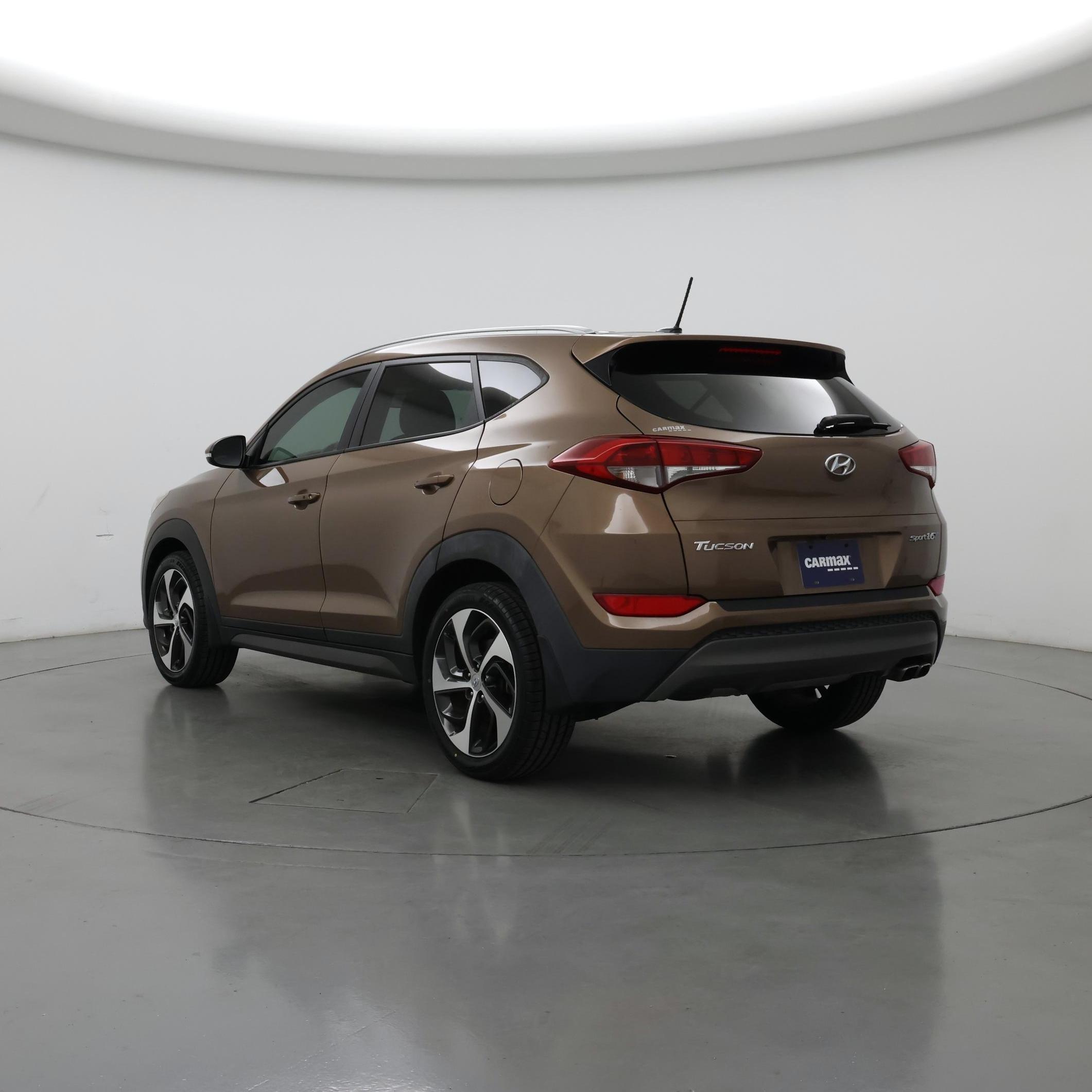 Thumbnail: 2016 Hyundai Tucson - 2